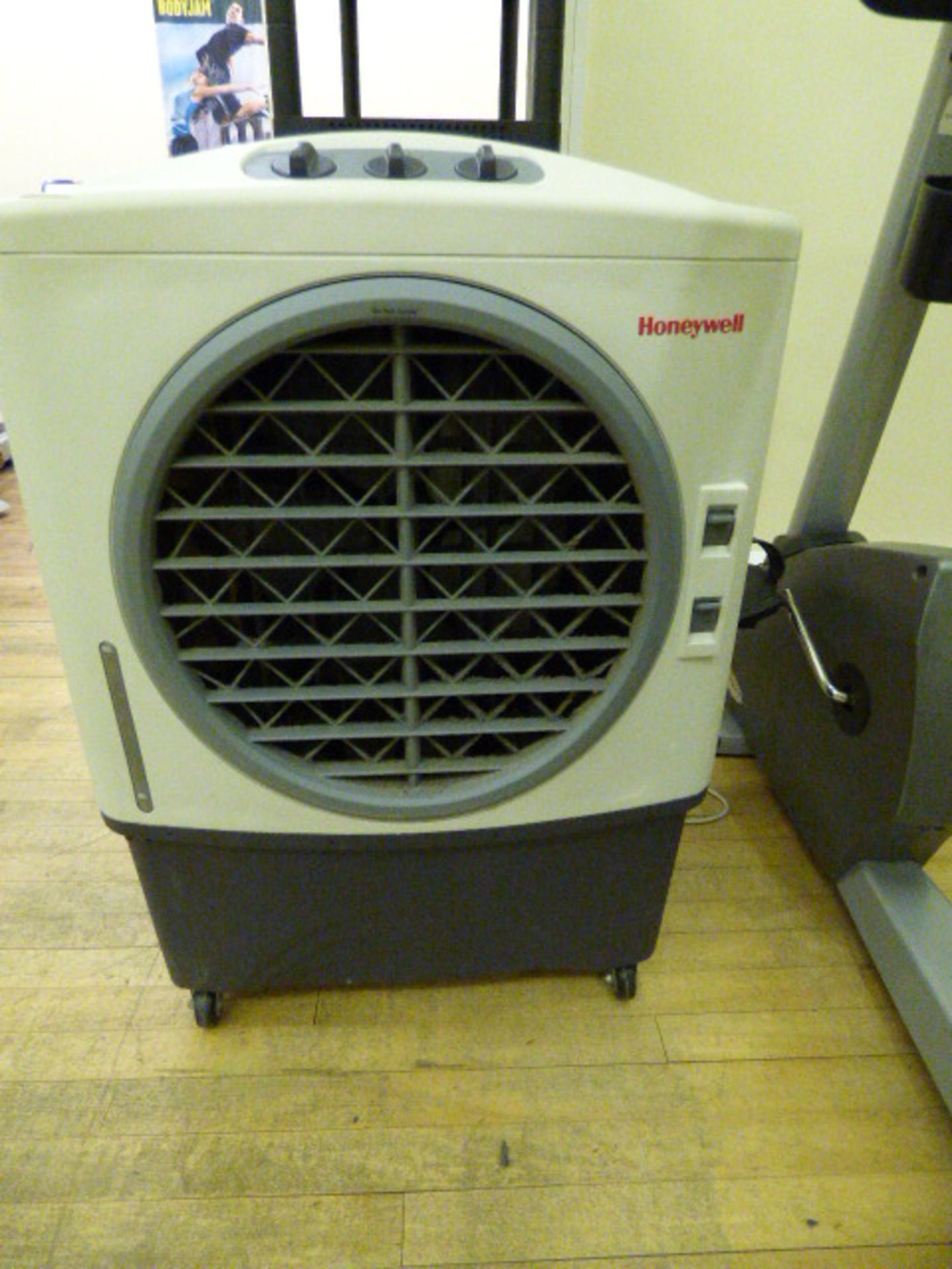 *Honeywell portable air conditioning unit