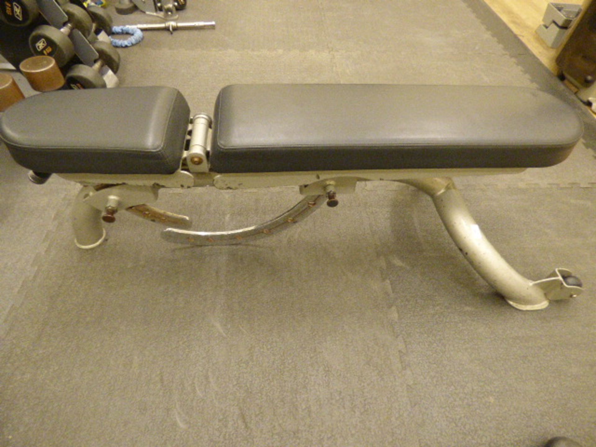 *Adjustable gym bench