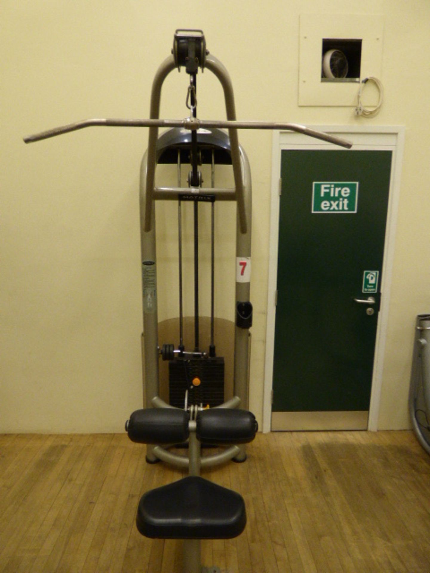 *Matrix lateral pull down strength machine