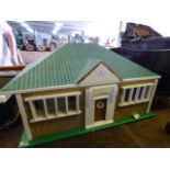 Doll's House Bungalow with Contents