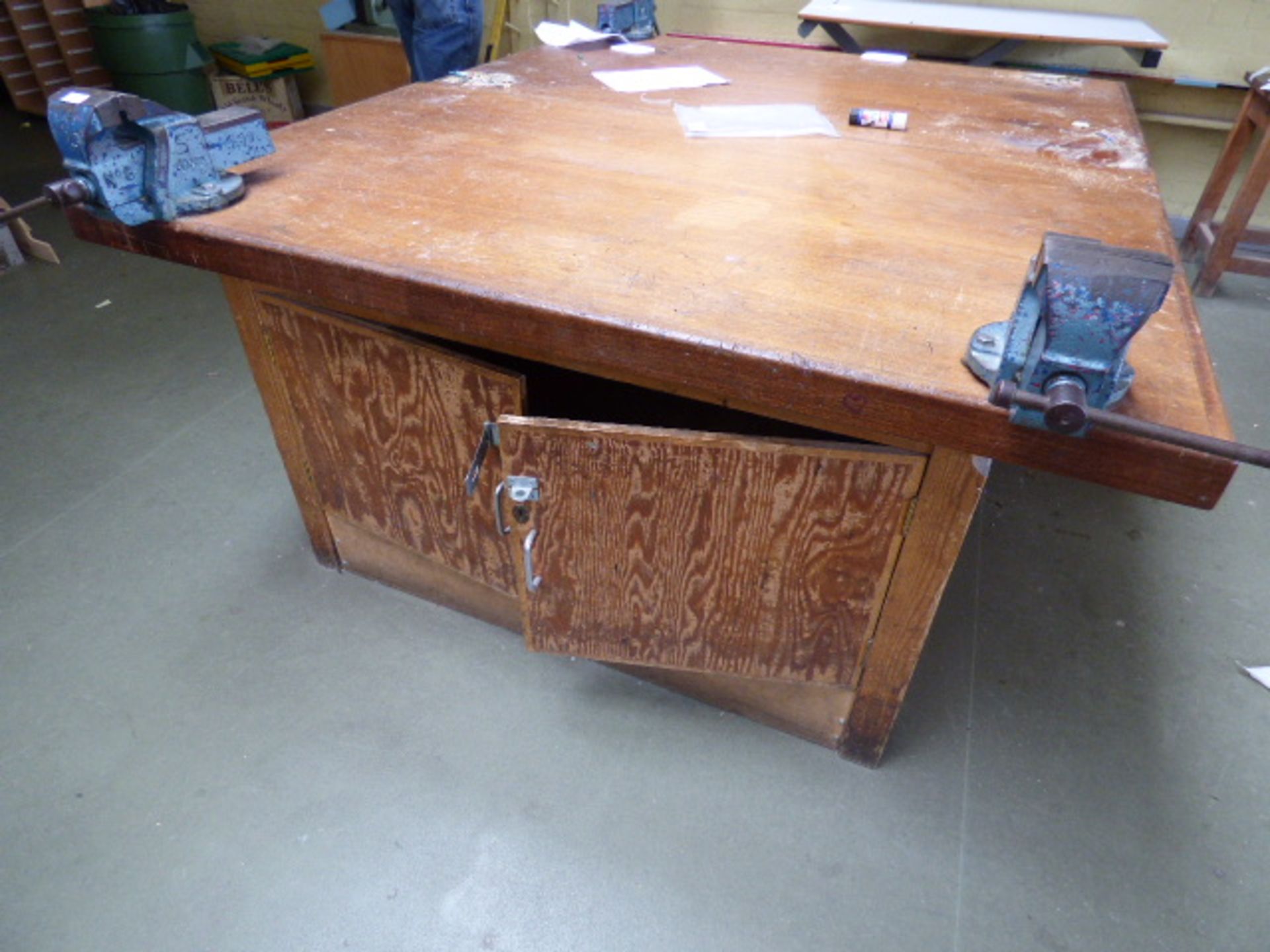 *Engineers Workbench Fitted with Two Record No.3 Vices