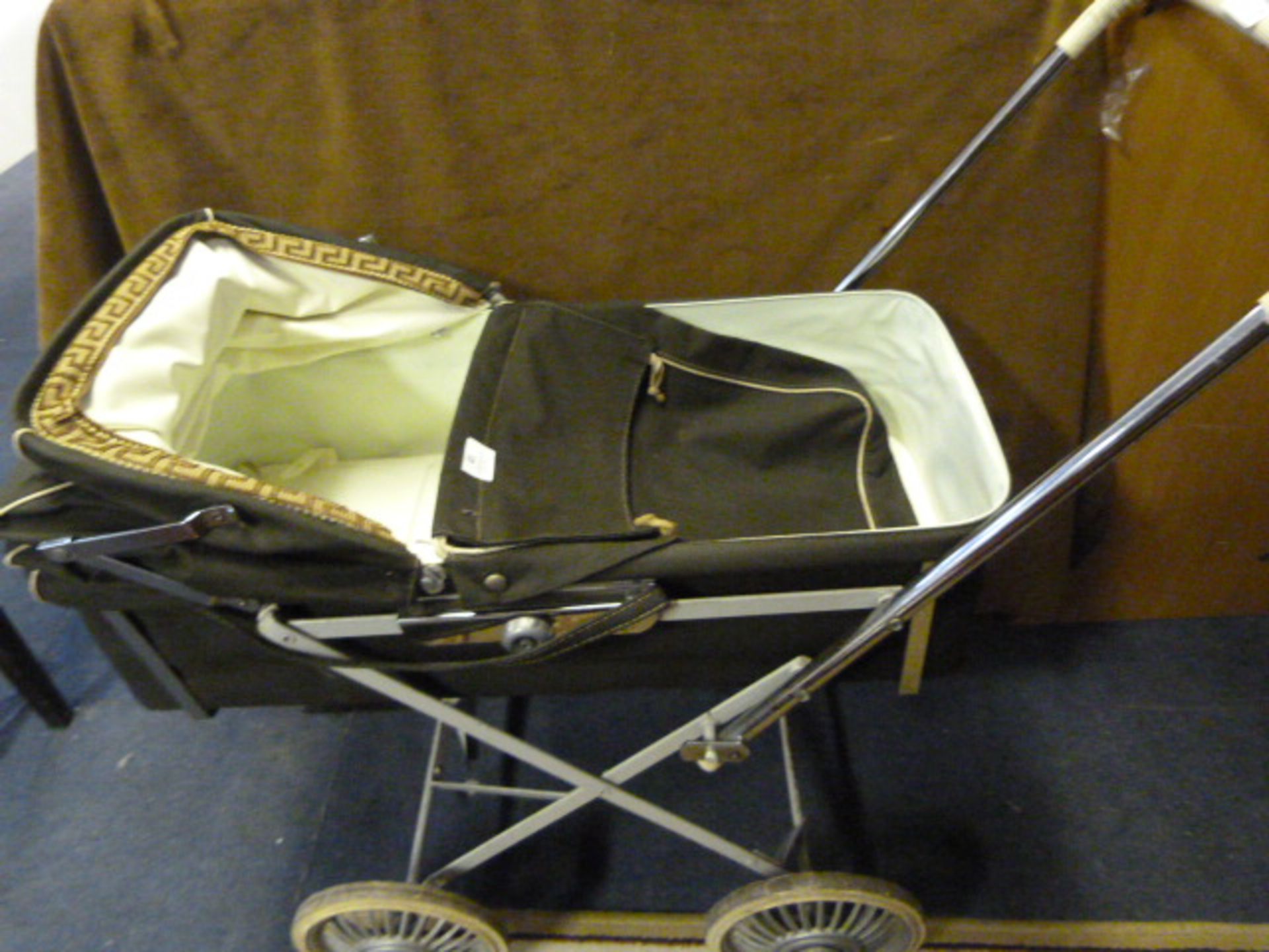 Dolls Pram