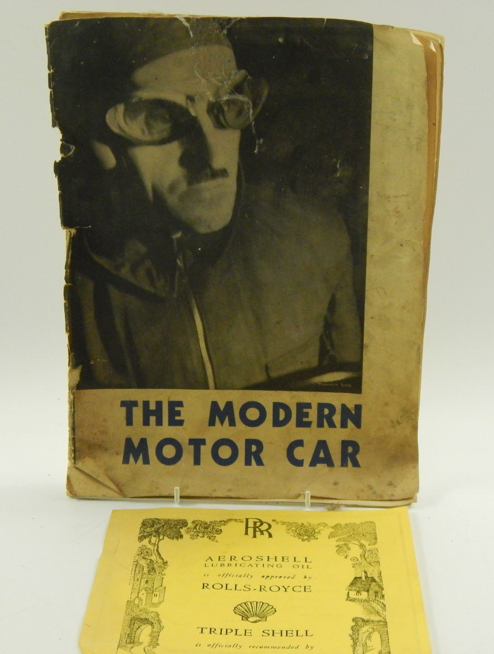 The Modern Motor Car. A Shell Lubricating Oil instruction book with sectional display colour prints,