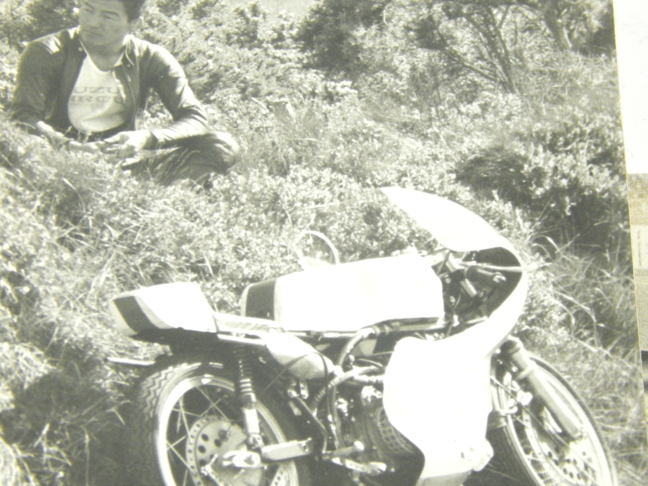 Black and white photographs from the 1960's of motor cycle racing. - Image 4 of 6