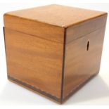 A 19thC oak and satinwood tea caddy, the rectangular lid of plain decoration hinging to reveal a