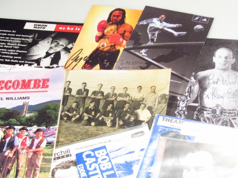 Various ephemera autographs etc., to include facsimile, Kelly Holmes, 11cm x 15cm, various - Image 3 of 4