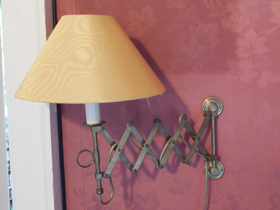 A pair of brass adjustable wall lights, each with a simulated candle fitting, extending to - Image 2 of 2