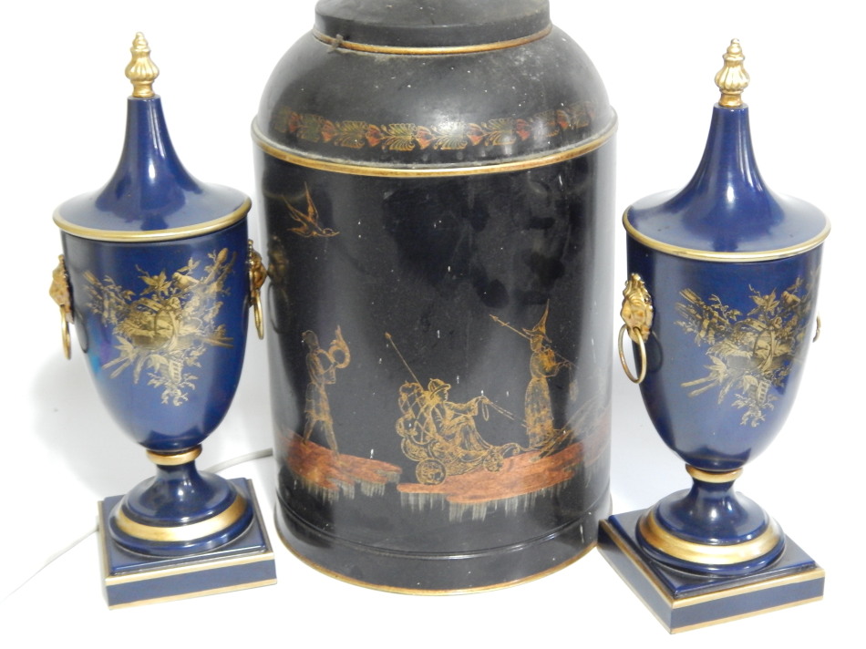 A reproduction Chinoiserie tea canister, formed as a table lamp, together with a pair of similar - Image 2 of 2