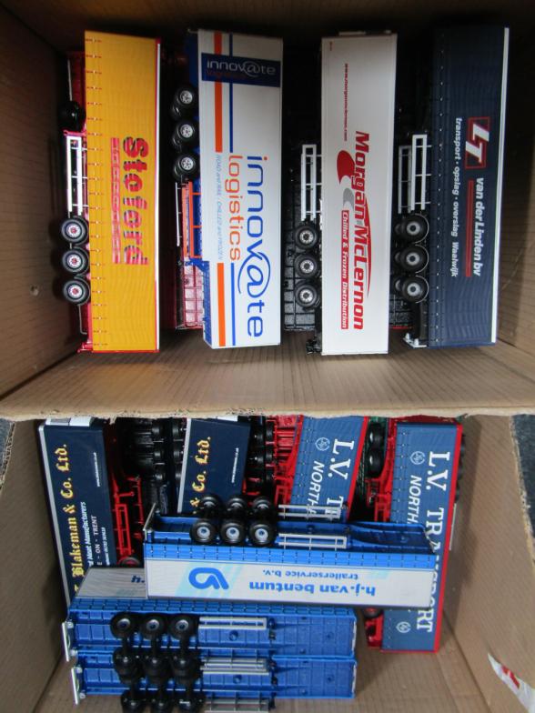 Corgi die cast container lorries, cabs lacking, various advertisers, boxes lacking. (a quantity) - Image 3 of 3