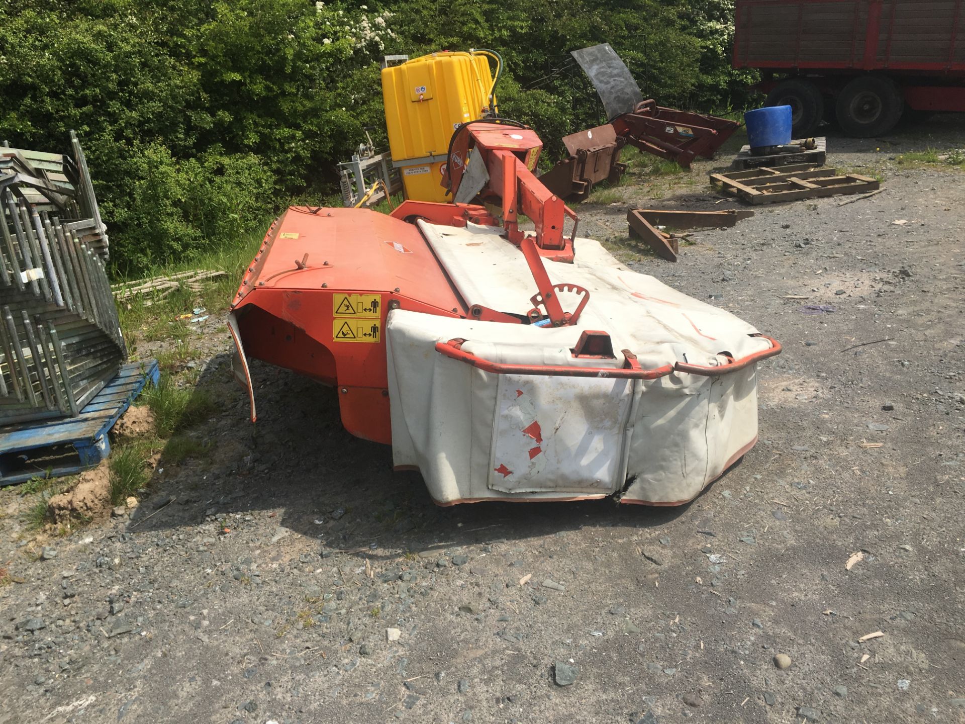 KUHN LIFT CONTROL FC283 SIDE MOUNTED MOWER (2002) - Image 3 of 4