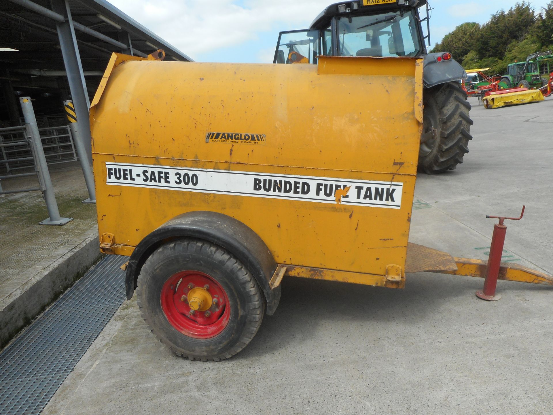 1000 LITRE DIESEL BOWSER - Image 2 of 3