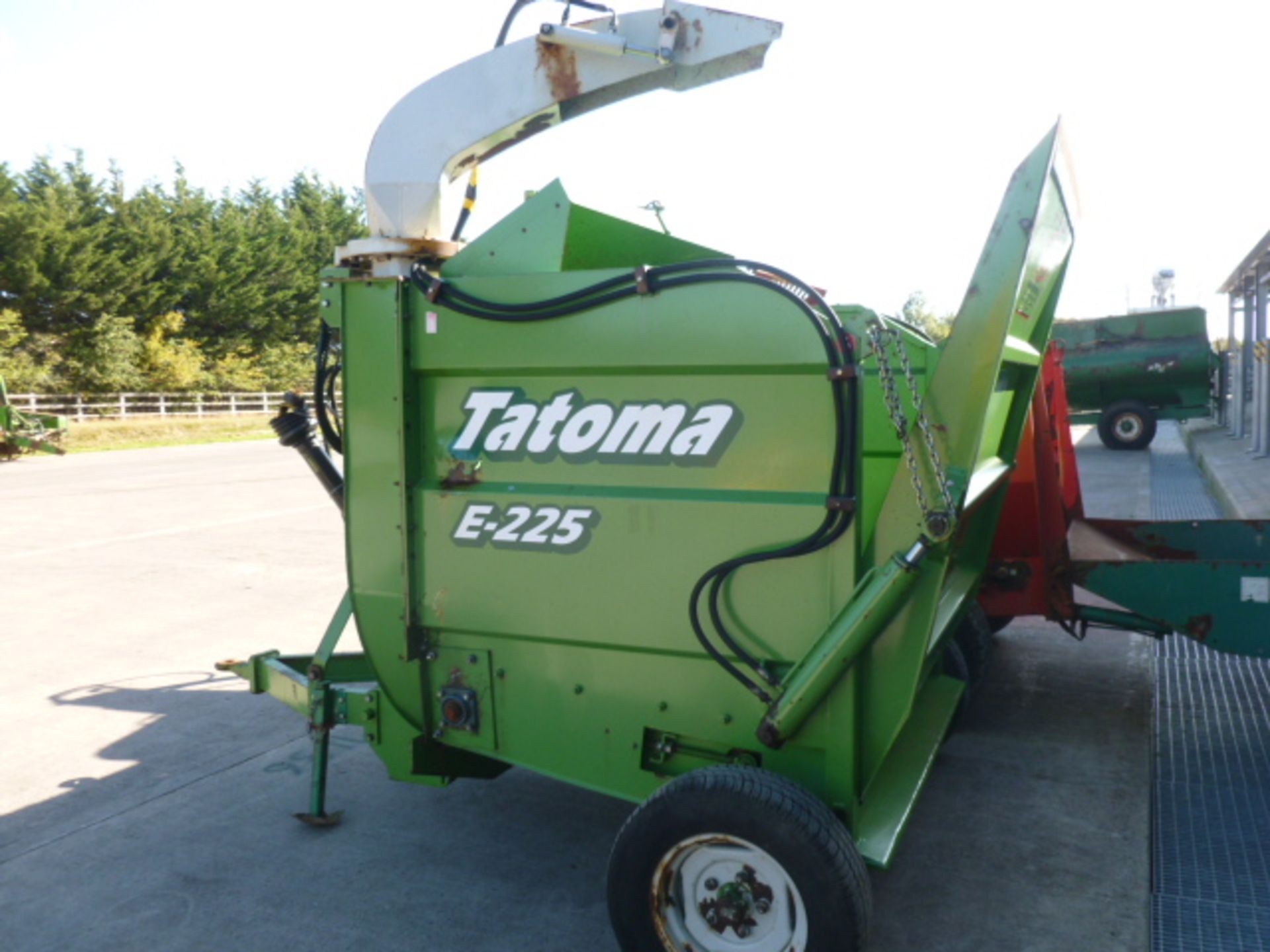 TATIMA E225 TRAILED BALE CHOPPER