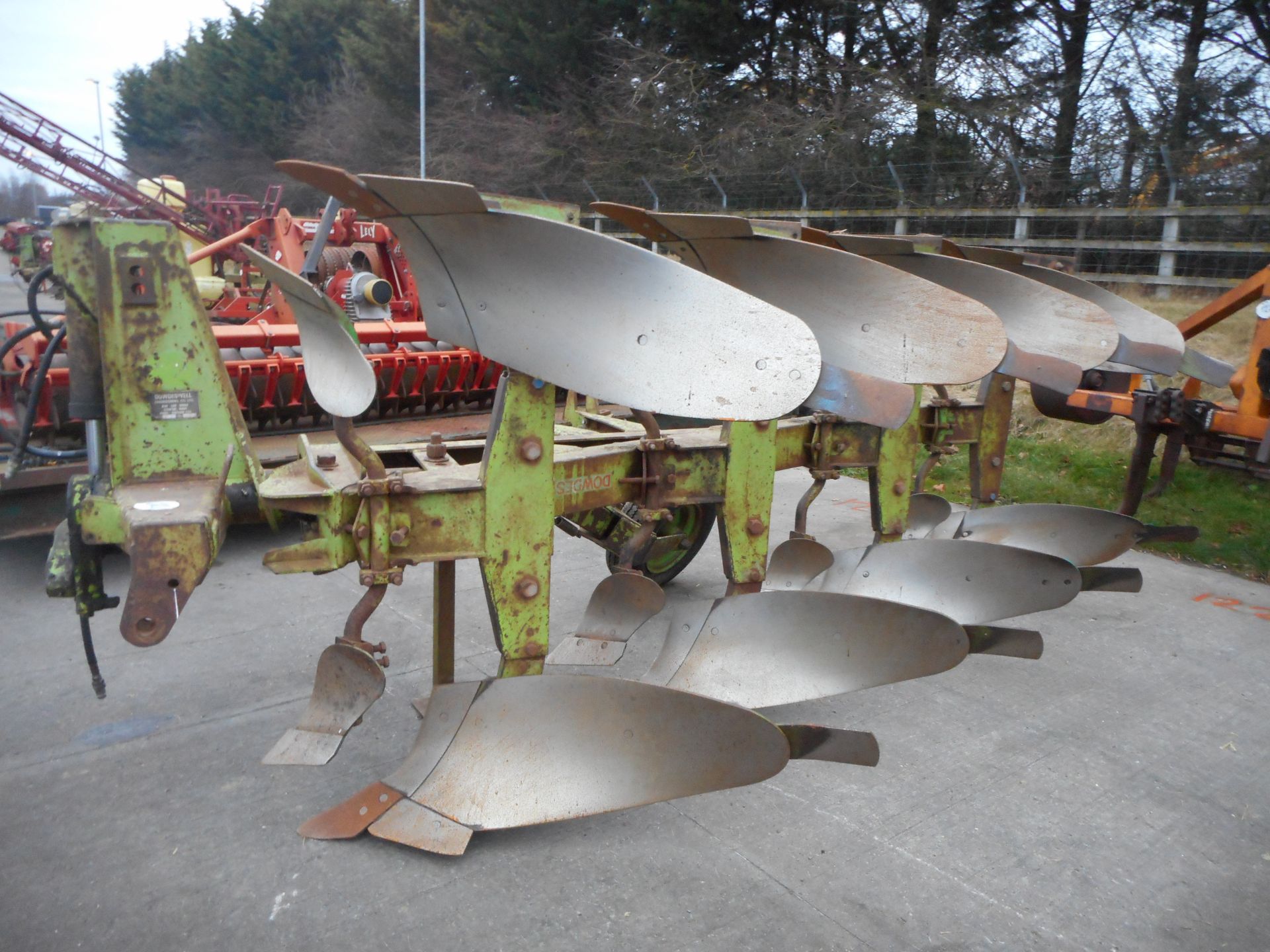 DOWDESWELL 4 FURROW PLOUGH