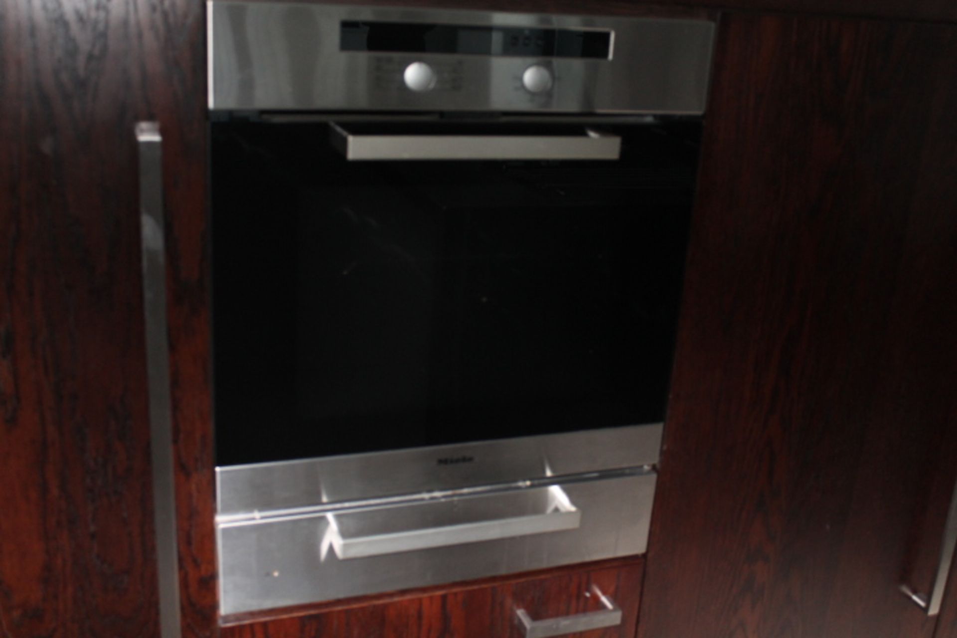 Grade U Twin Miele Built-in Electric Ovens And Miele 5-Burner Hob Plus Miele Overhead Stainless - Image 3 of 5