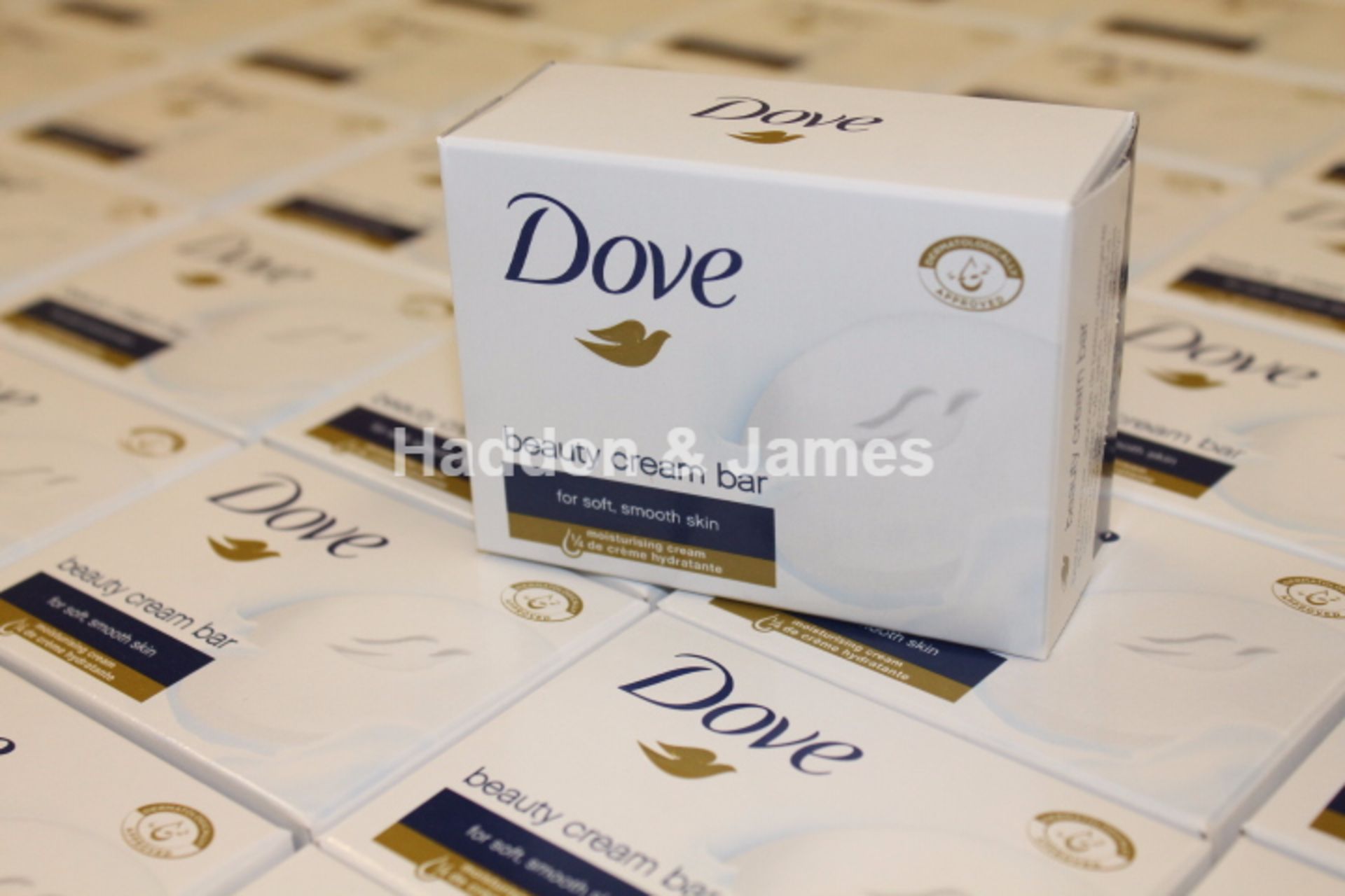V Brand New Box Of 48 Single 100g Bars Dove Original Cream Soap RRP per Box £43.20