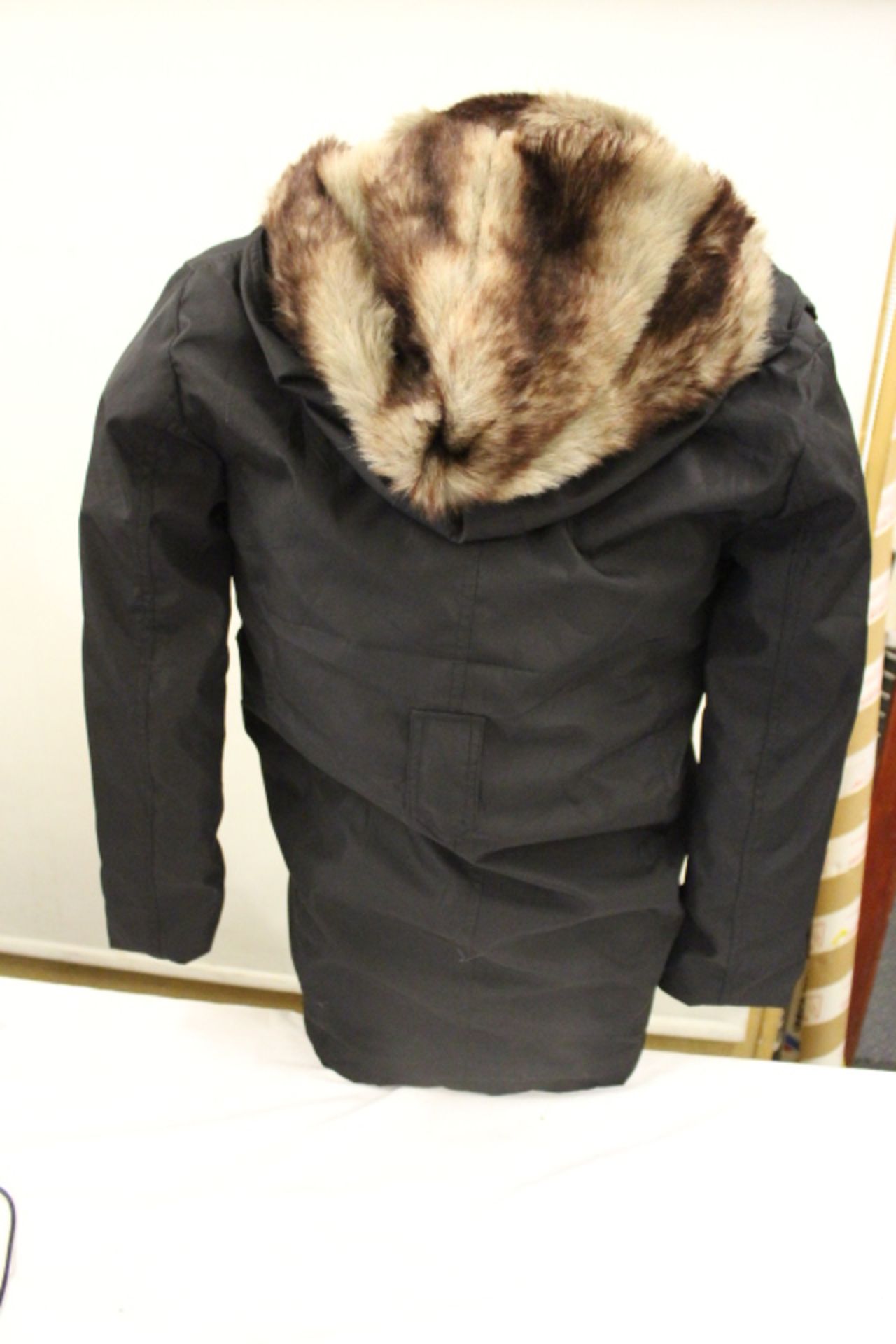 Brand New COATS PARKA Fur Lined Hood Black Various Fur Size XXL - Image 3 of 3