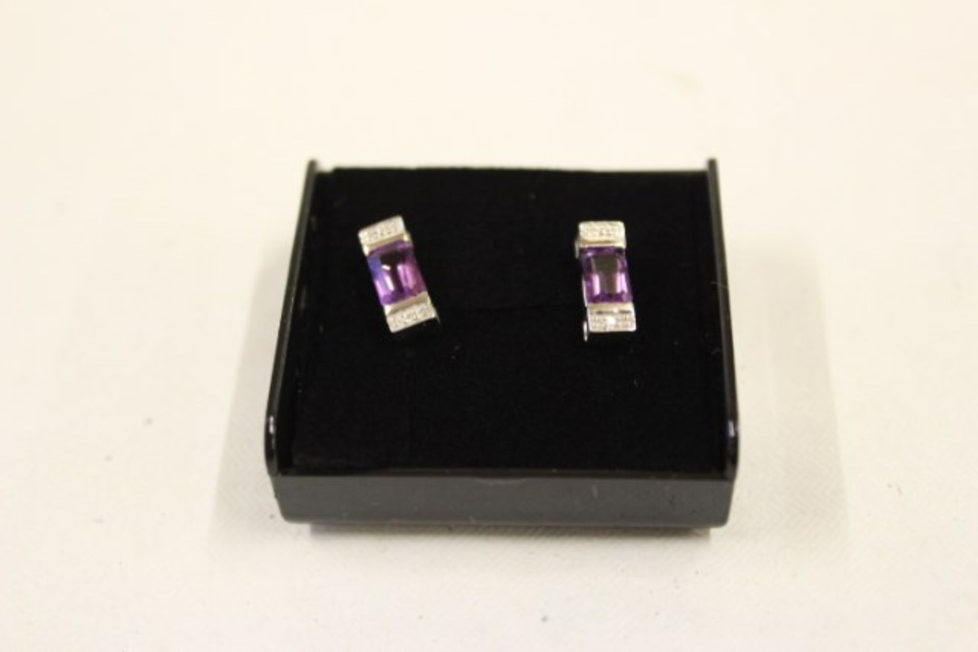 V Brand New Pair WM (925) Diamond & Amethyst Earrings