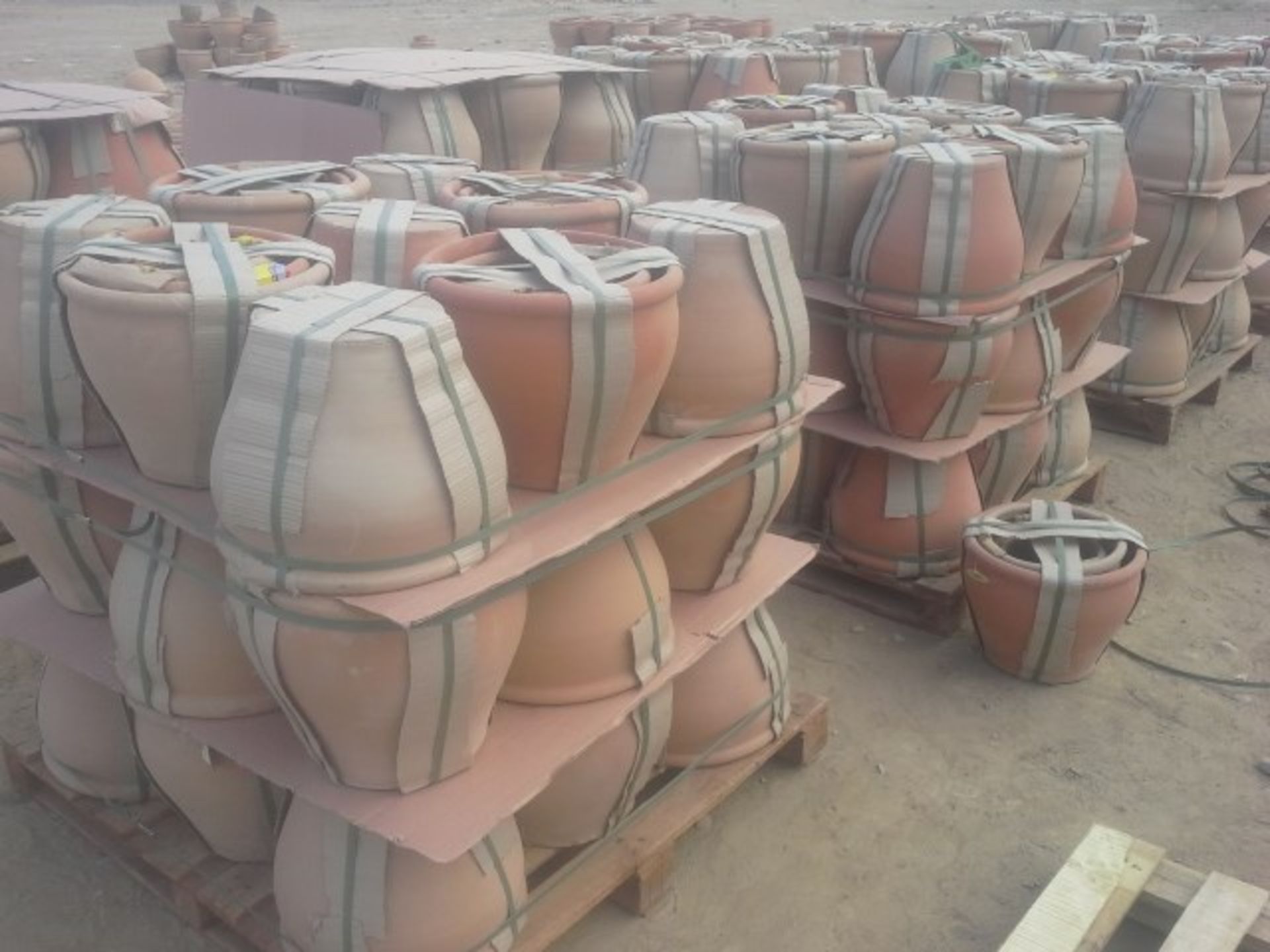 V Brand New Set Of 4 Handmade Terracotta Garden Pots (Frost Resistant) Up To 38cm Diameter And 36 cm - Image 2 of 2