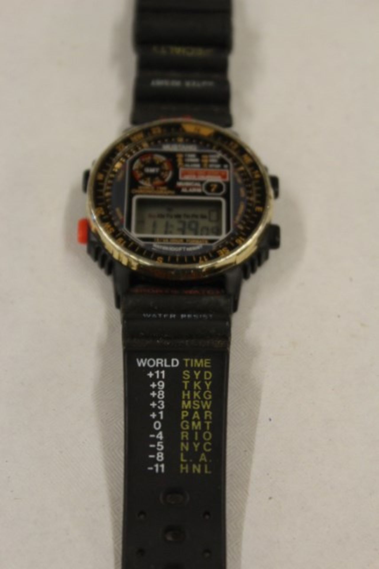 Grade U Mustang Multifunction World Chronogarph Watch