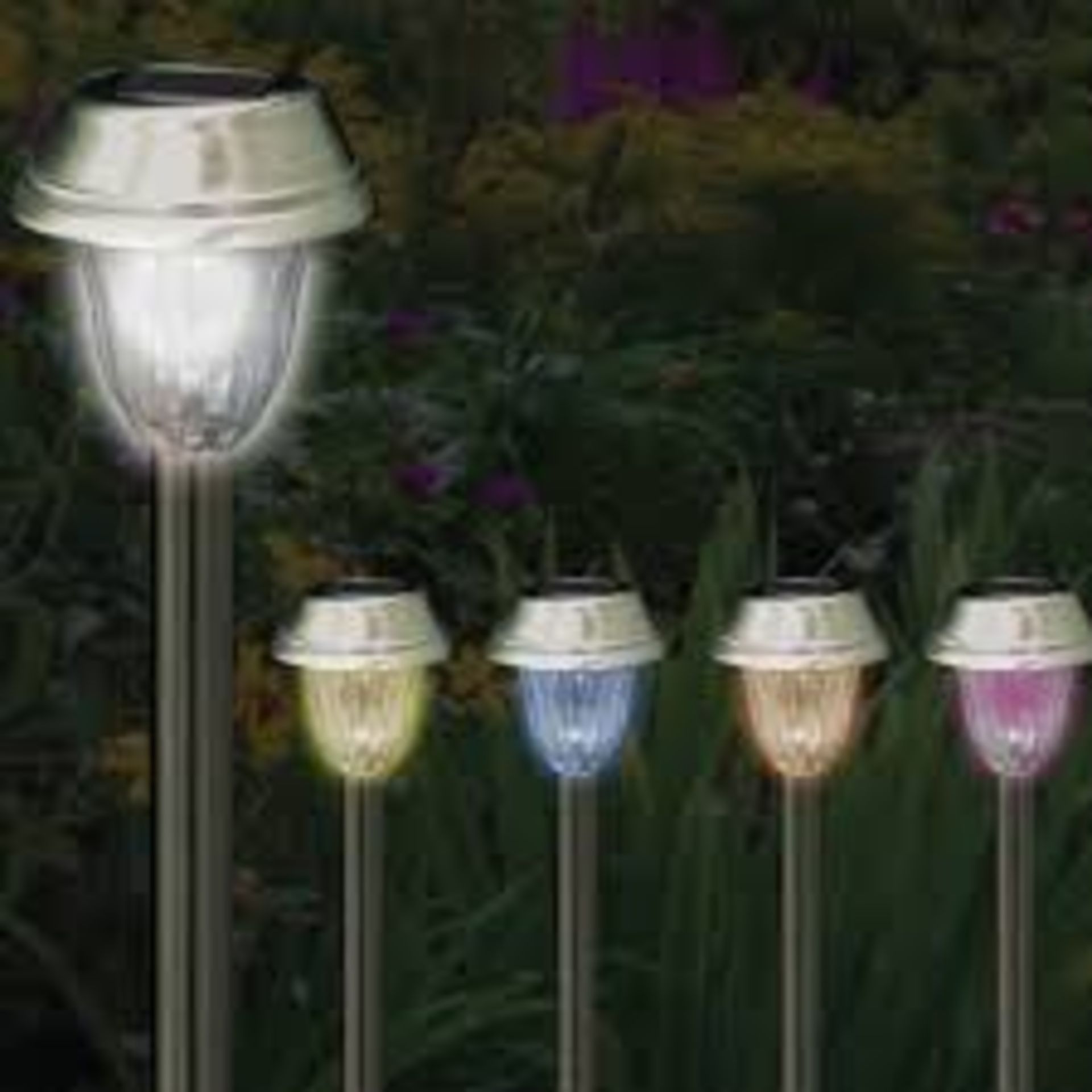 V Brand New Set Of Four Solar Power Path Lights with red/blue/green switchable colours SRP £19.99