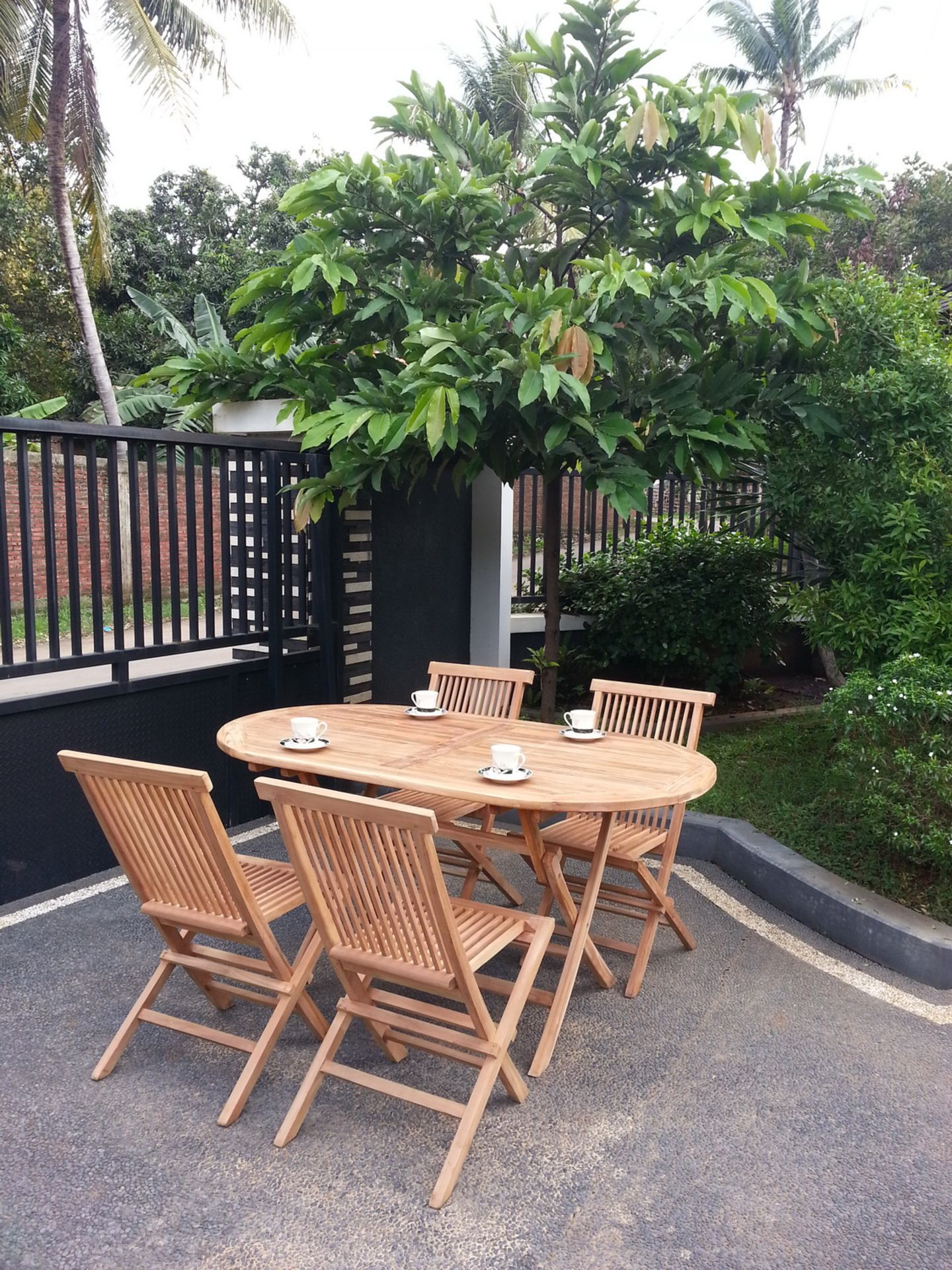 V Brand New Teak 120 cm Folding Table set / including 4 folding chairs and 4 cushion/ RRP £754/