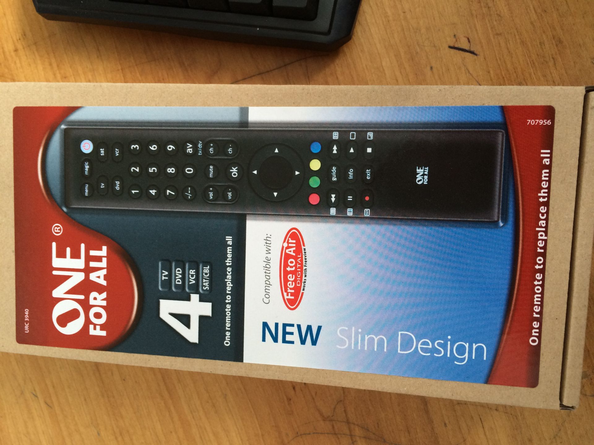 V Brand New Remote Control suitable for TV/DVD/VCR/ SAT. Cable/ 2xAA Battery Included - NOTE: Item - Image 2 of 2
