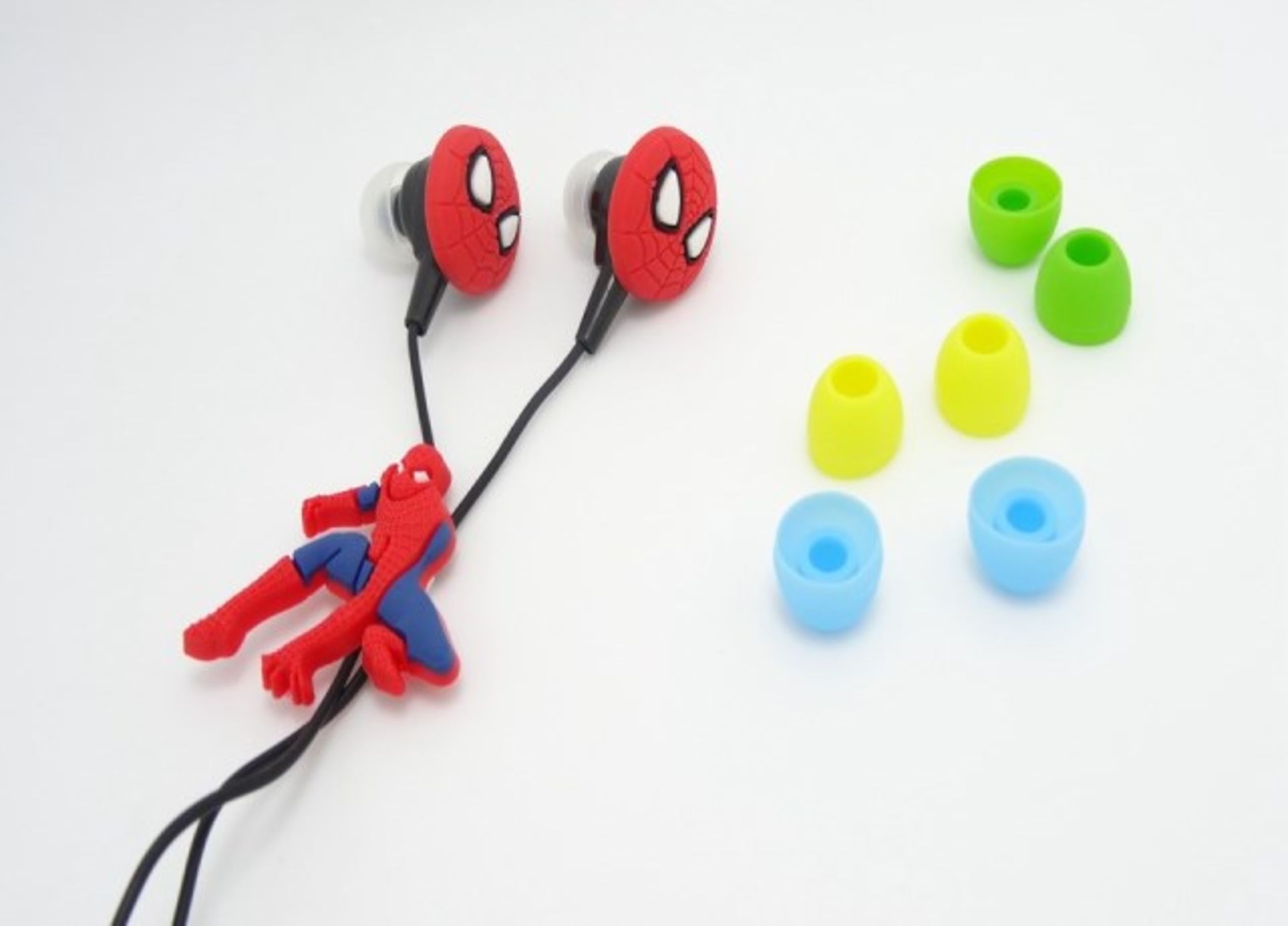 Brand New Pair Of Spiderman Earphones With 3D Character And Chngeable Multicoloured Ear Pieces