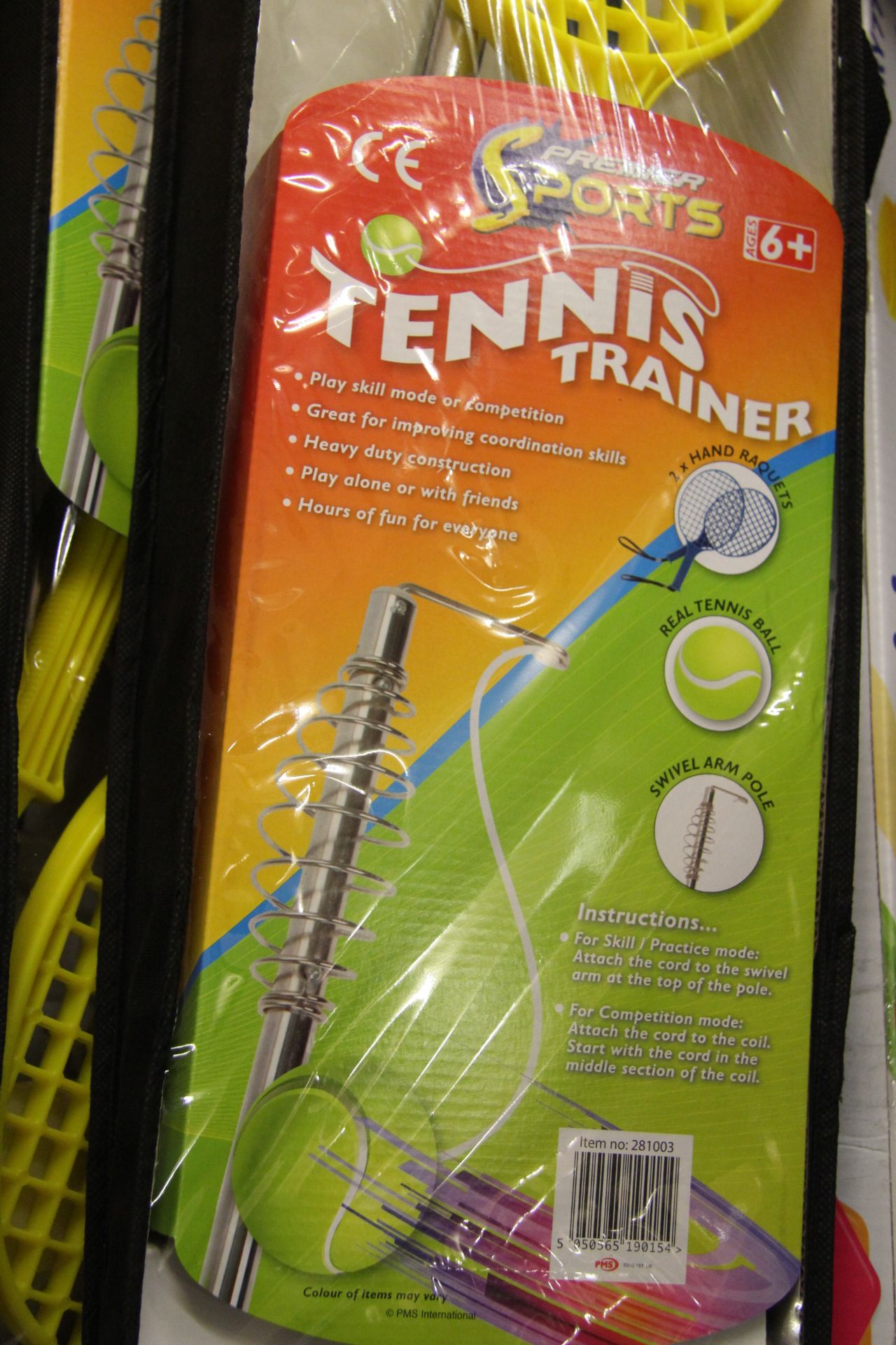 V Brand New Tennis Trainer Set w/Ball and 2 bats in carry bag