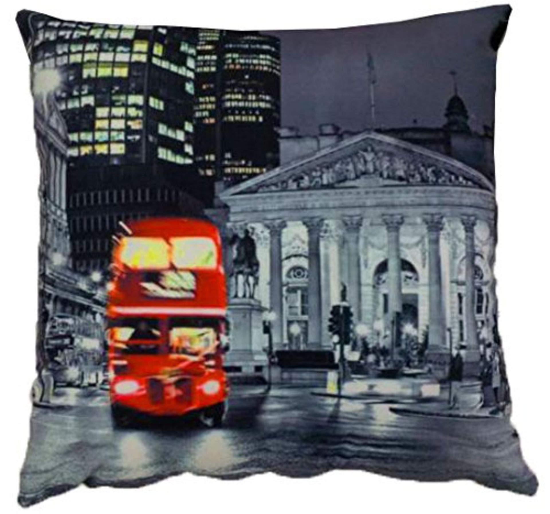 V Brand New Soft Faux Suede Cushion With Printed Picture Of London Routemaster Bus & Museum X 2