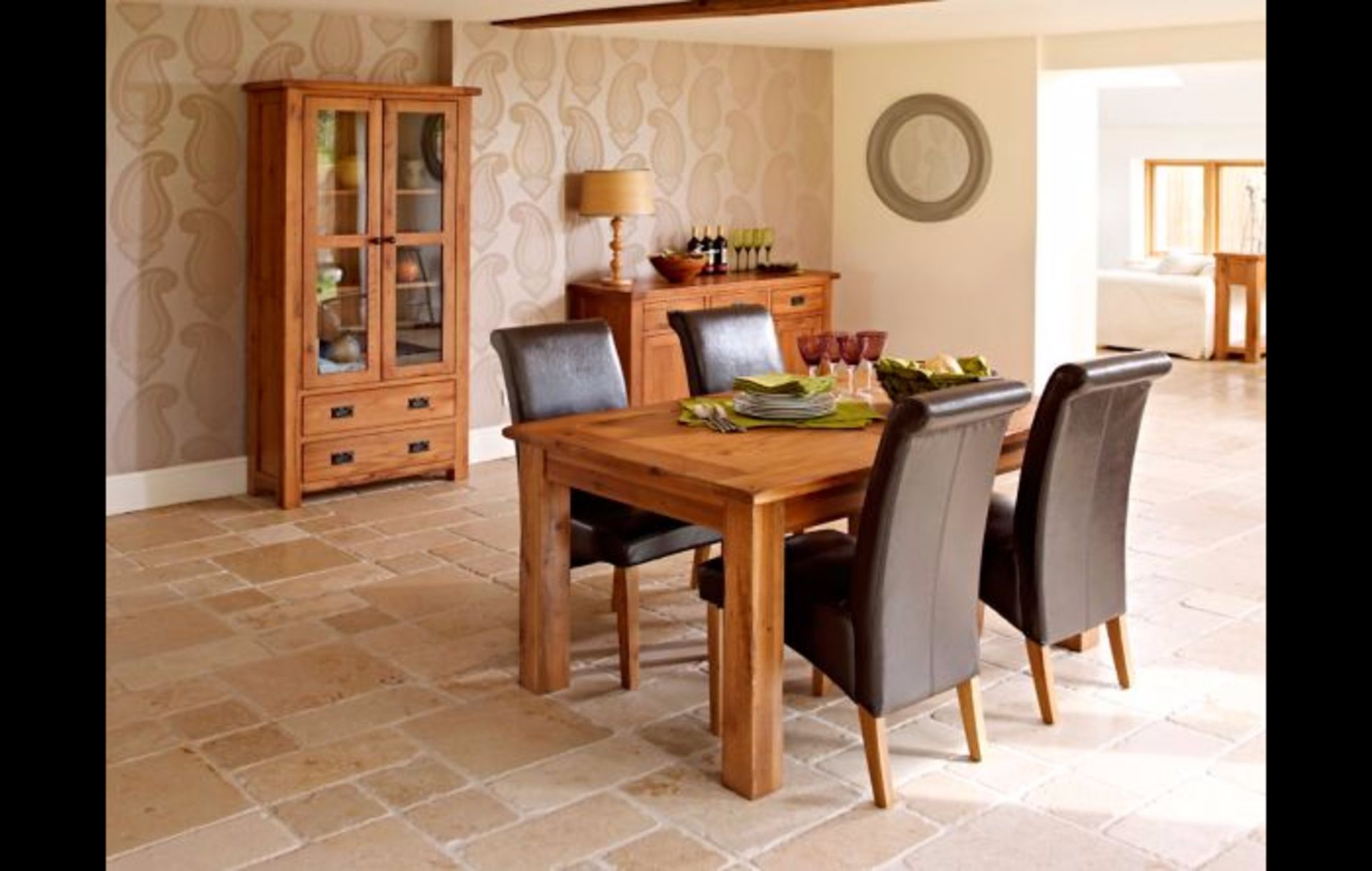 V Brand New Toulouse is a popular rustic, farmhouse design in solid oak and oak veneers/BRAND NEW IN