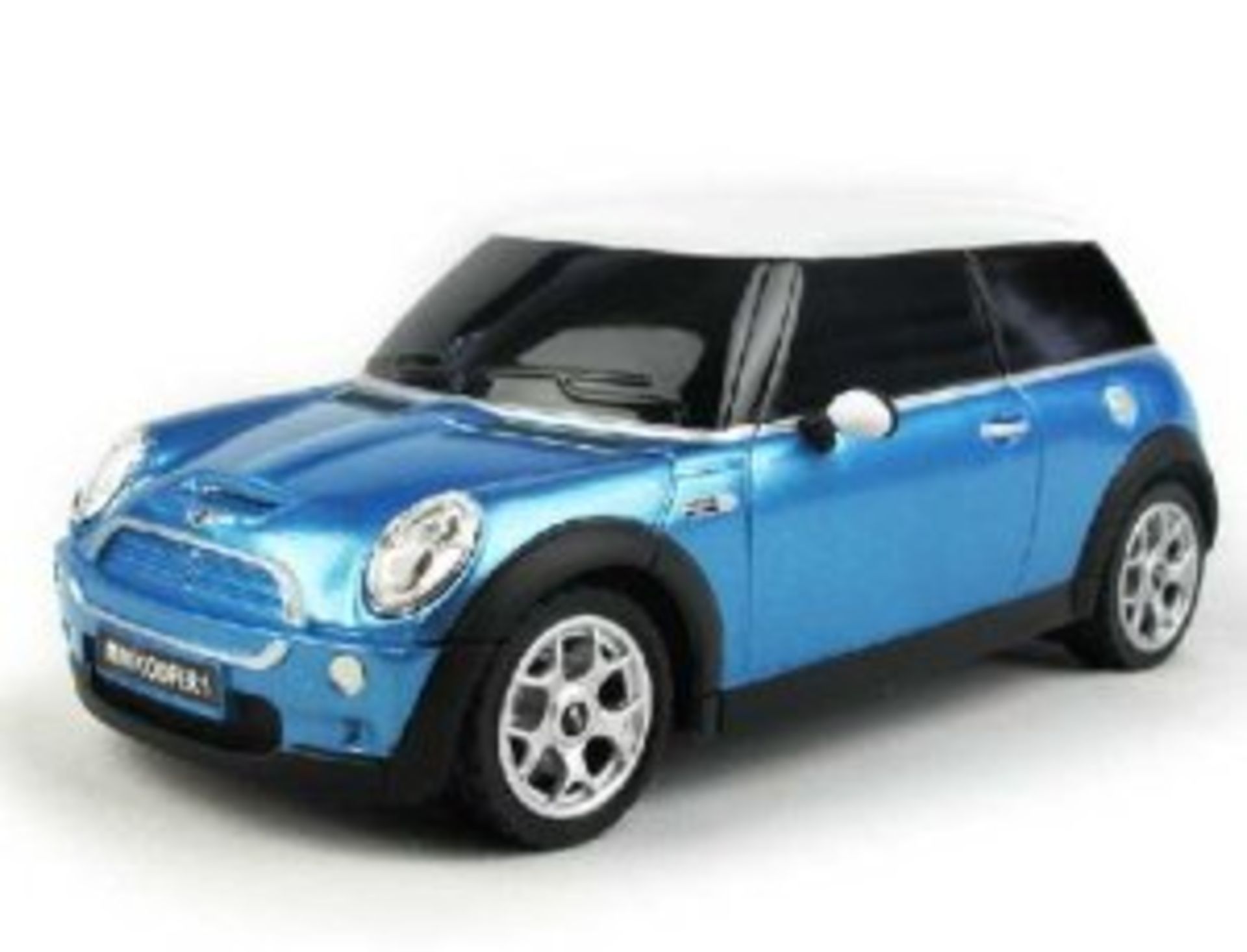 V Brand New 1/24 RC Mini Cooper S Full Function Remote Control Car - Official Merchandise In - Image 2 of 2
