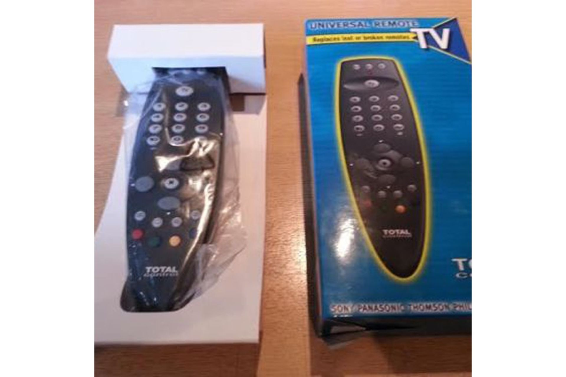 V Brand New Universal Remote Control/ 2xAA Battery Included - Preprogrammed To Control Most Brands