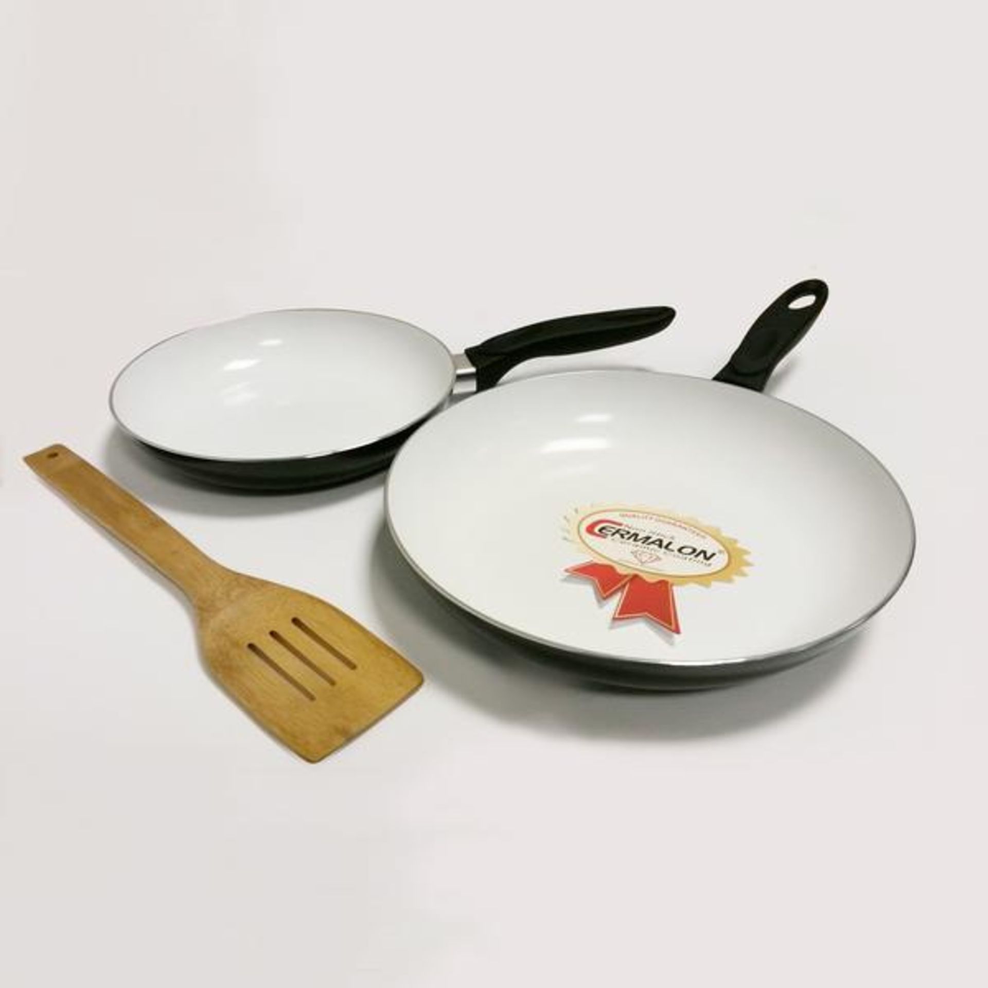 V Brand New Cermalon Non Stick Ceramic Coating 20 & 24cm Frying Pan Set In Red With Spatula X 2 YOUR