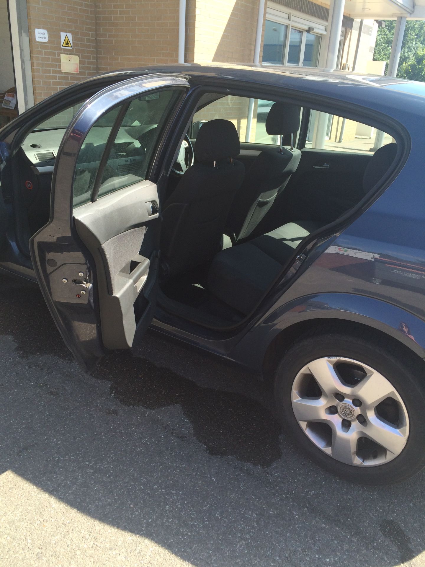 V Grade U 2008 (57 reg) Vauxhall Astra Hatchback 112,000 miles Automatic 1.8 L Petrol, mot till - Image 7 of 9