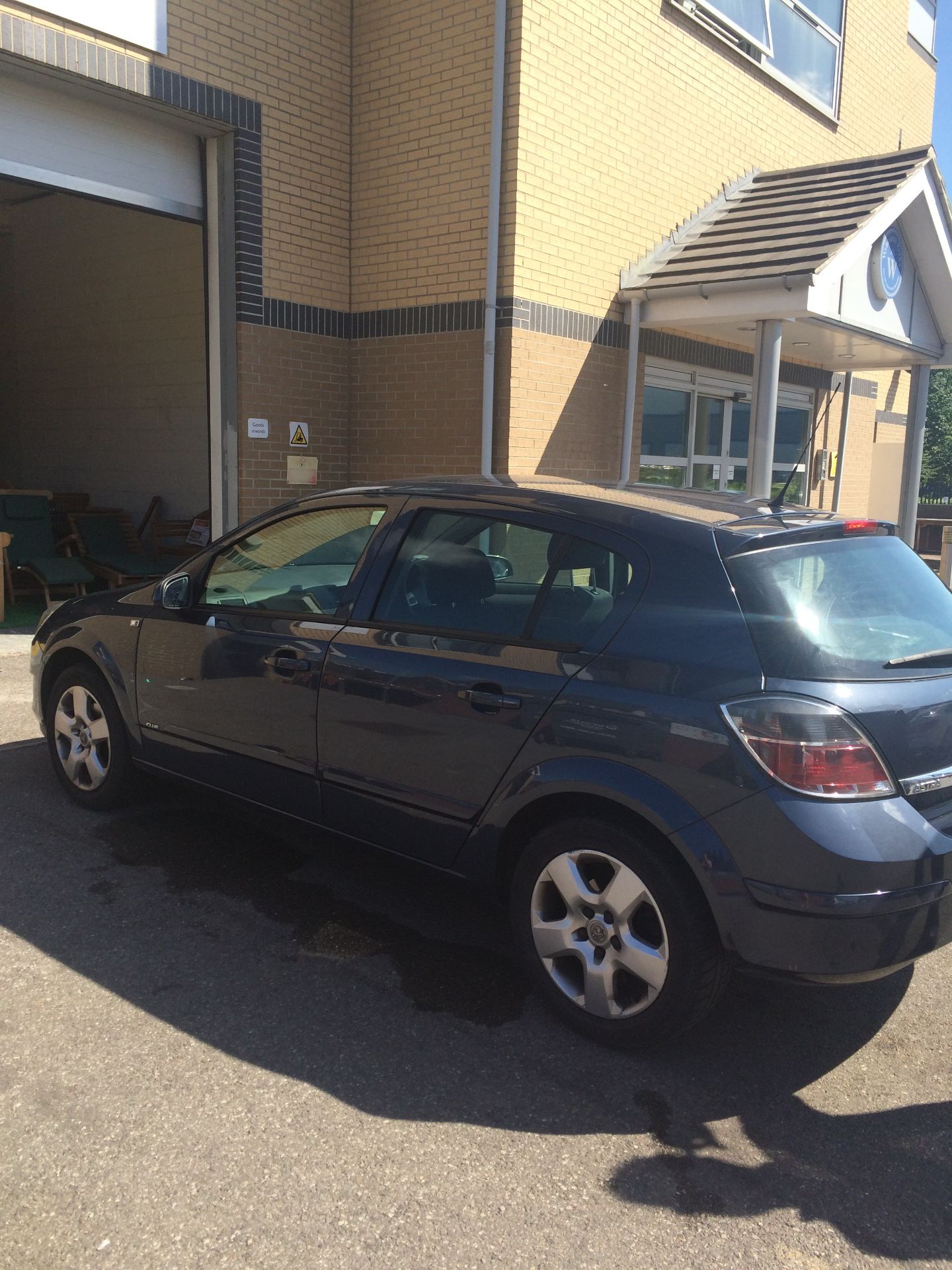 V Grade U 2008 (57 reg) Vauxhall Astra Hatchback 112,000 miles Automatic 1.8 L Petrol, mot till - Image 4 of 9