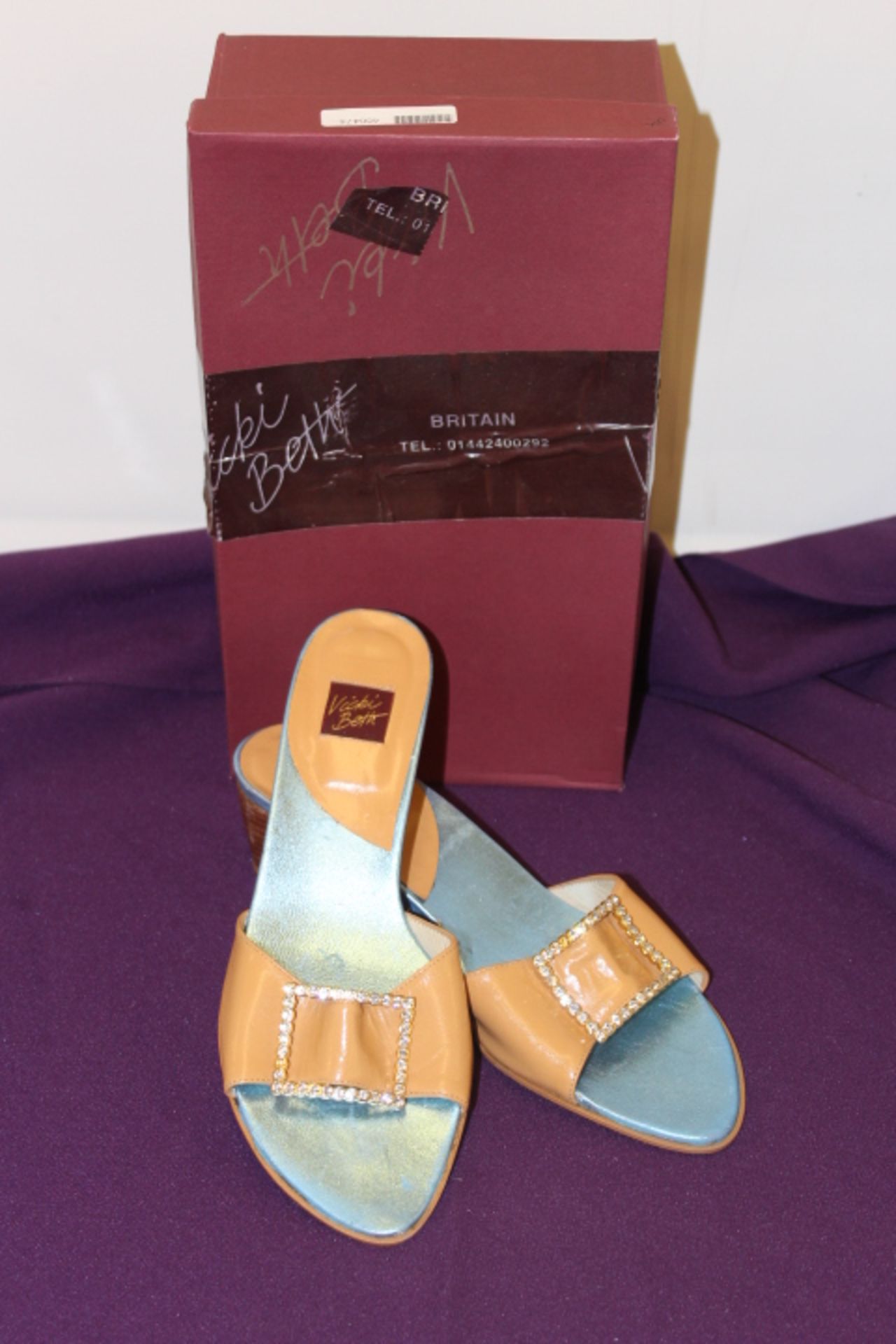 V Brand New Pair Ladies Vicki Beth Sandals Size 37 RRP £53