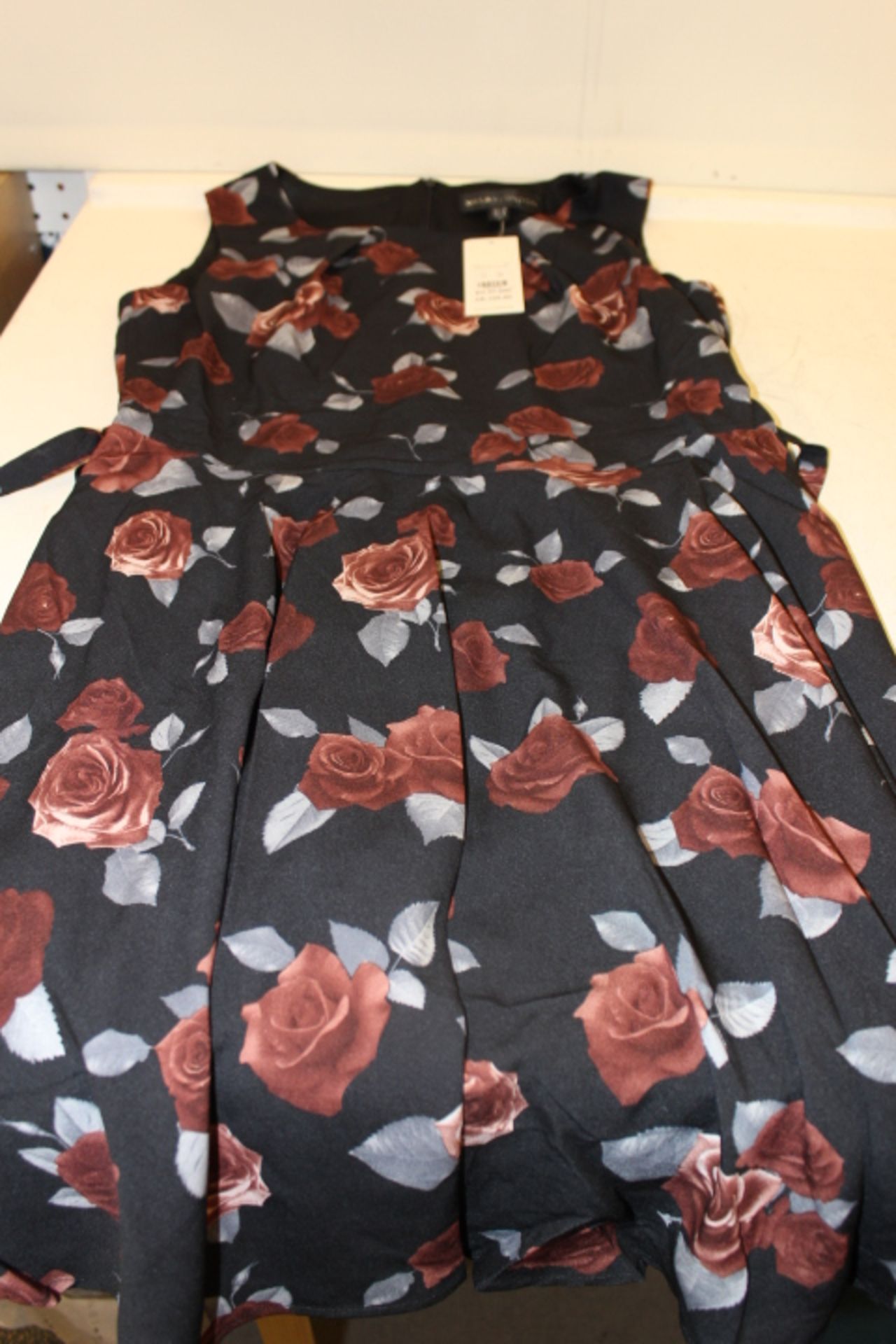 V Grade U Mela Choc Rose Dress Size 12