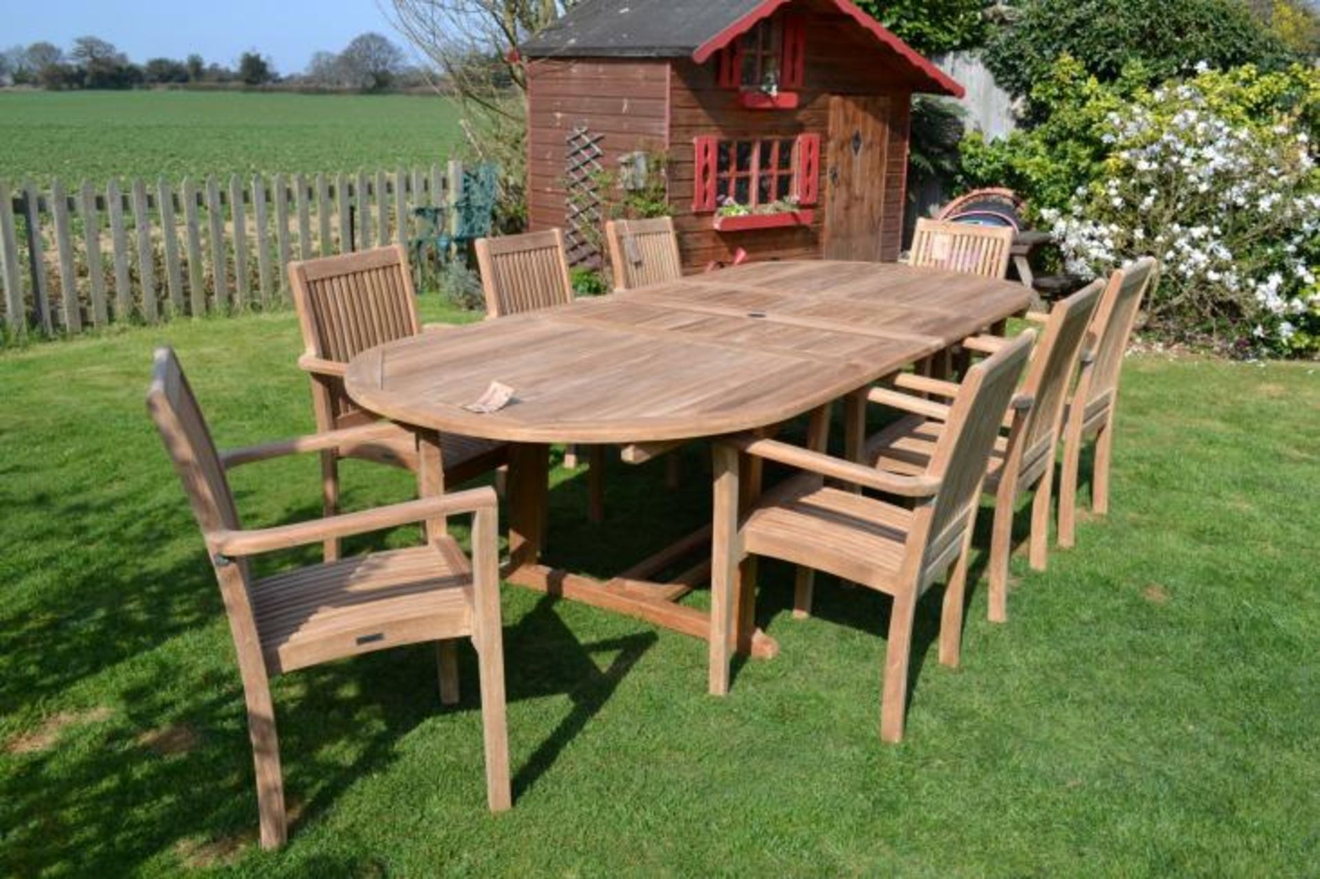 V Brand New EXTENDED OVAL TABLE ONLY /Teak extended table set RRPú1750 Sit NOTE: Item is Available