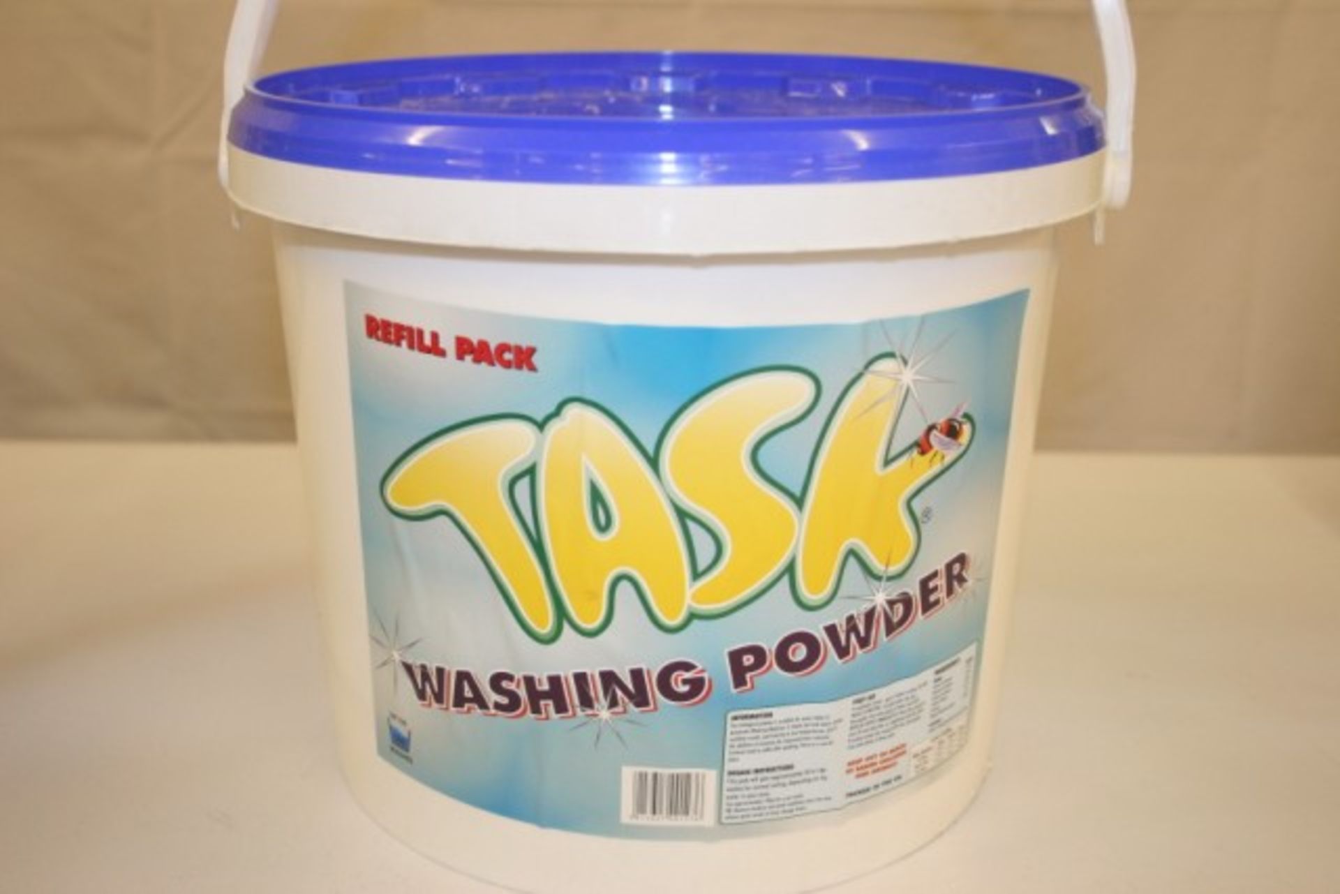 V Grade A Commercial Grade Washing Powder RRP 29.99 X 2 YOUR BID PRICE TO BE MULTIPLIED BY TWO