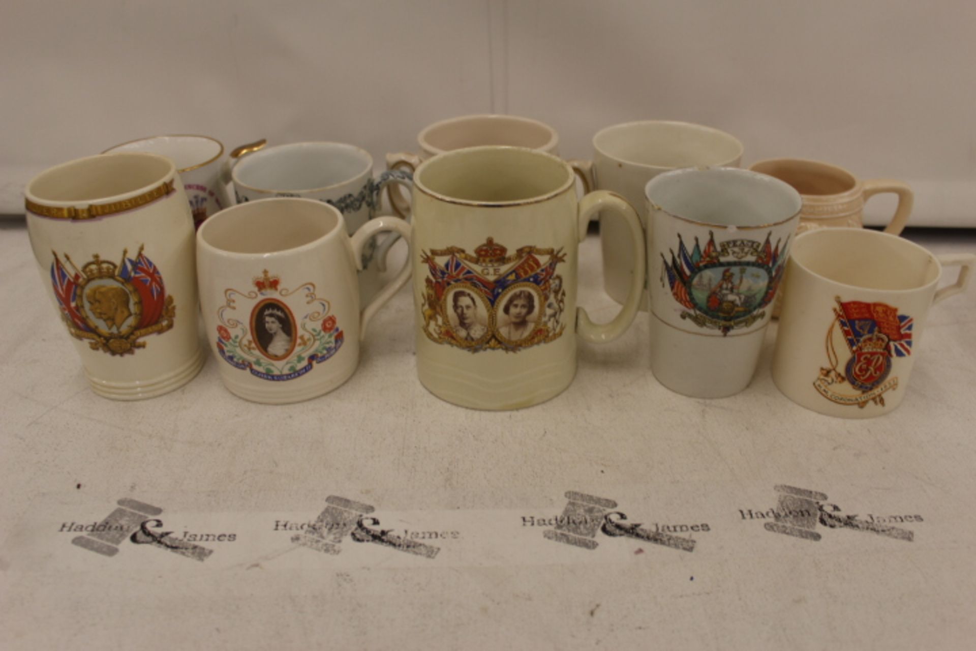 Thirteen Pieces Royal Commerative China - Image 3 of 4