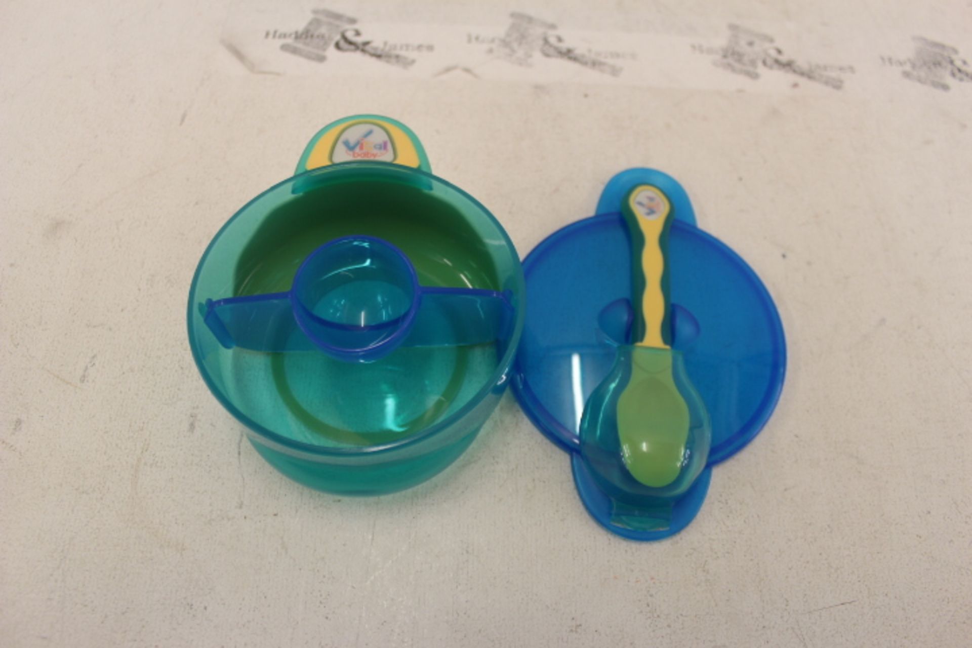 Brand New Lot Of Thirty Vital Baby Weaning Sets