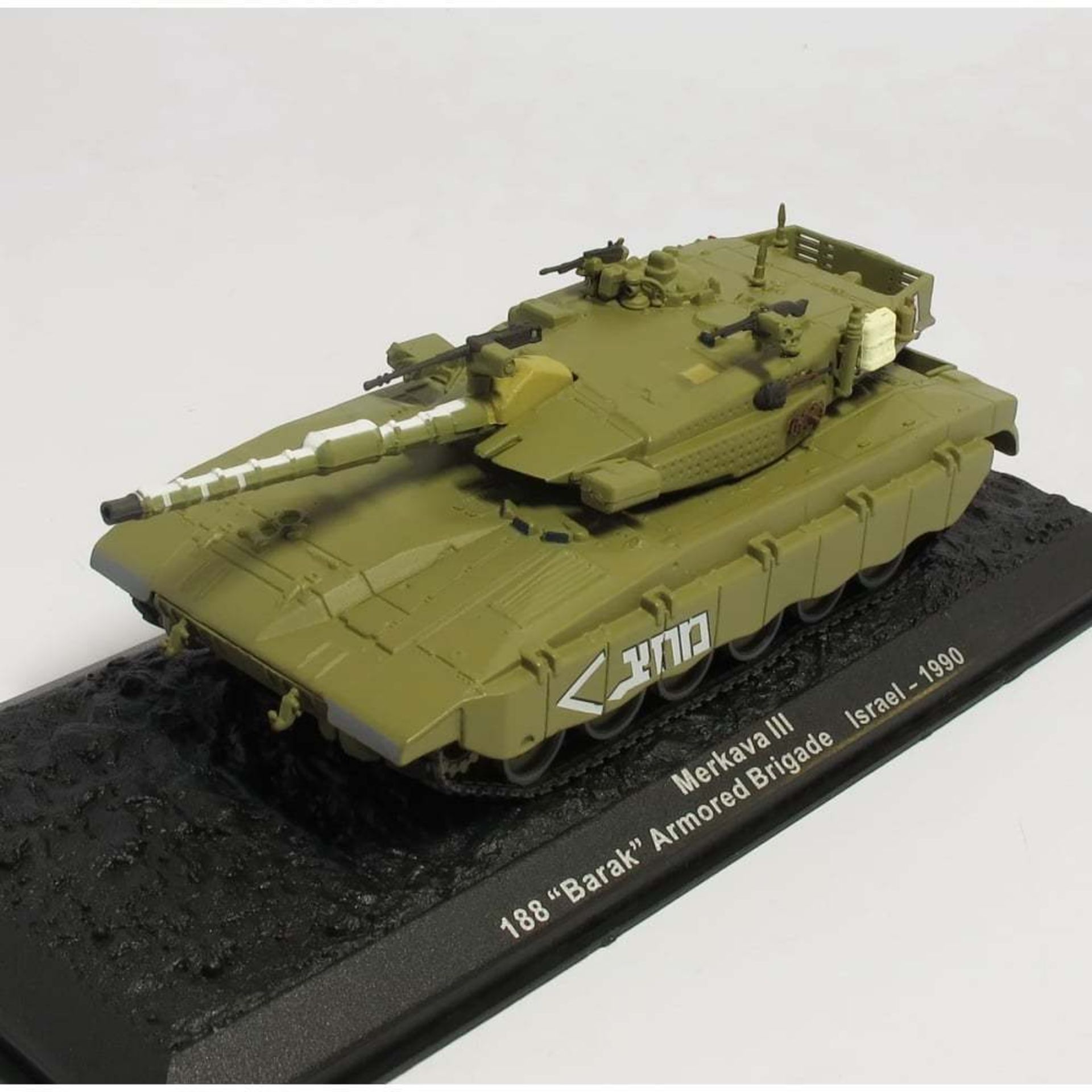 V Grade A Merkava III 1/72 Diecast and Plastic 1/72 Scale Model Tank X 2 YOUR BID PRICE TO BE