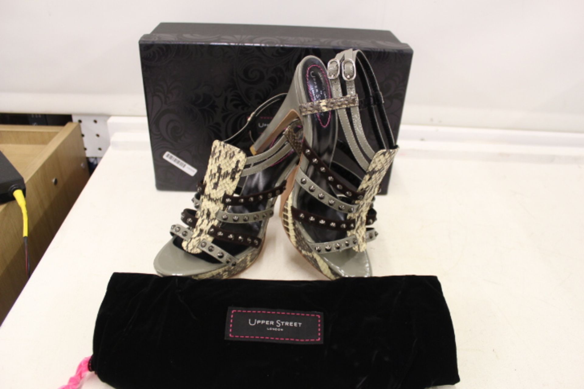 Grade U Pair Ladies Python Skin Effect & Grey Upper Street Sandals Size 4