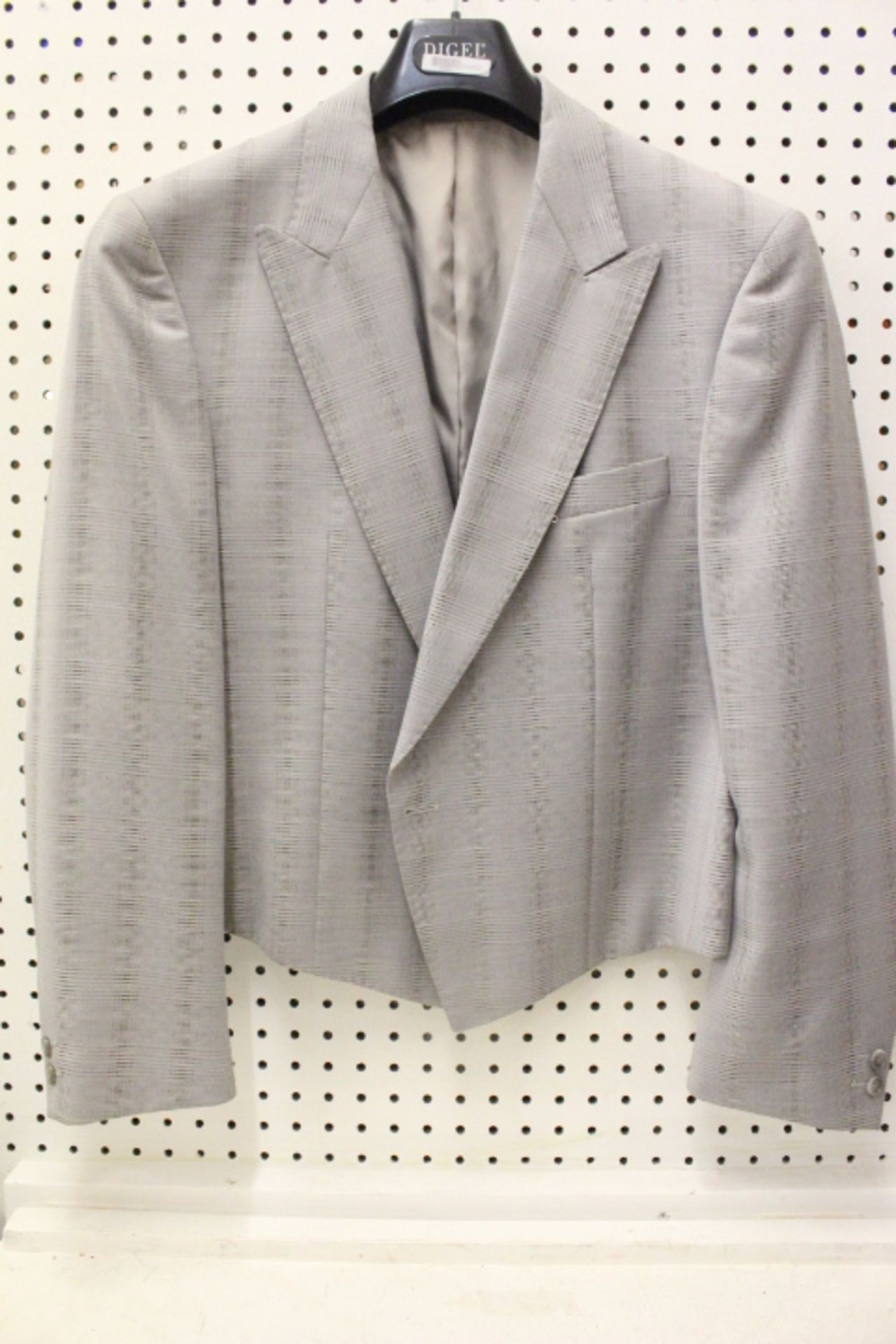 Gents Mario Barutti Light Grey Tuxedo/Kilt Jacket Size 50