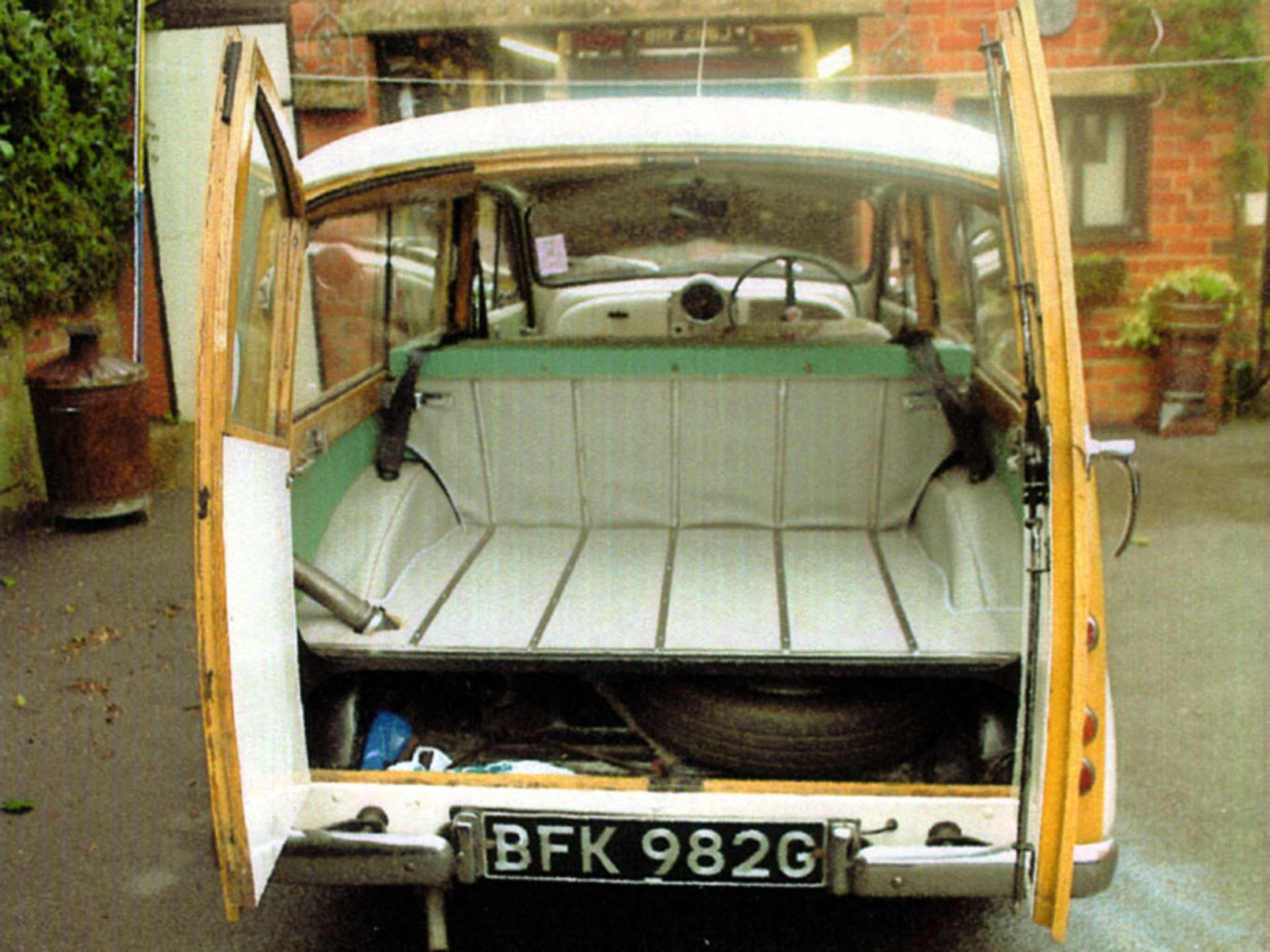 1969 Morris Minor 1000 Traveller - Image 7 of 7