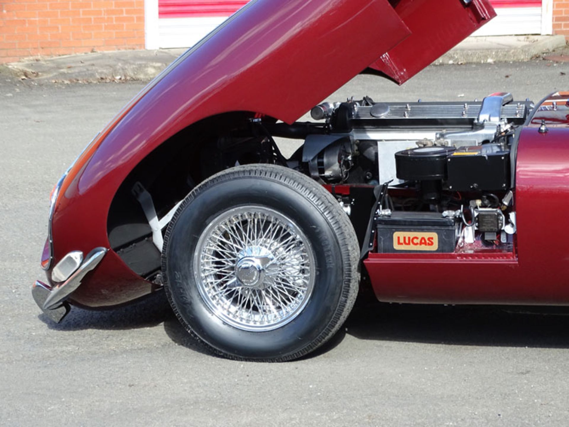 1968 Jaguar E-Type 4.2 Roadster - Image 6 of 8