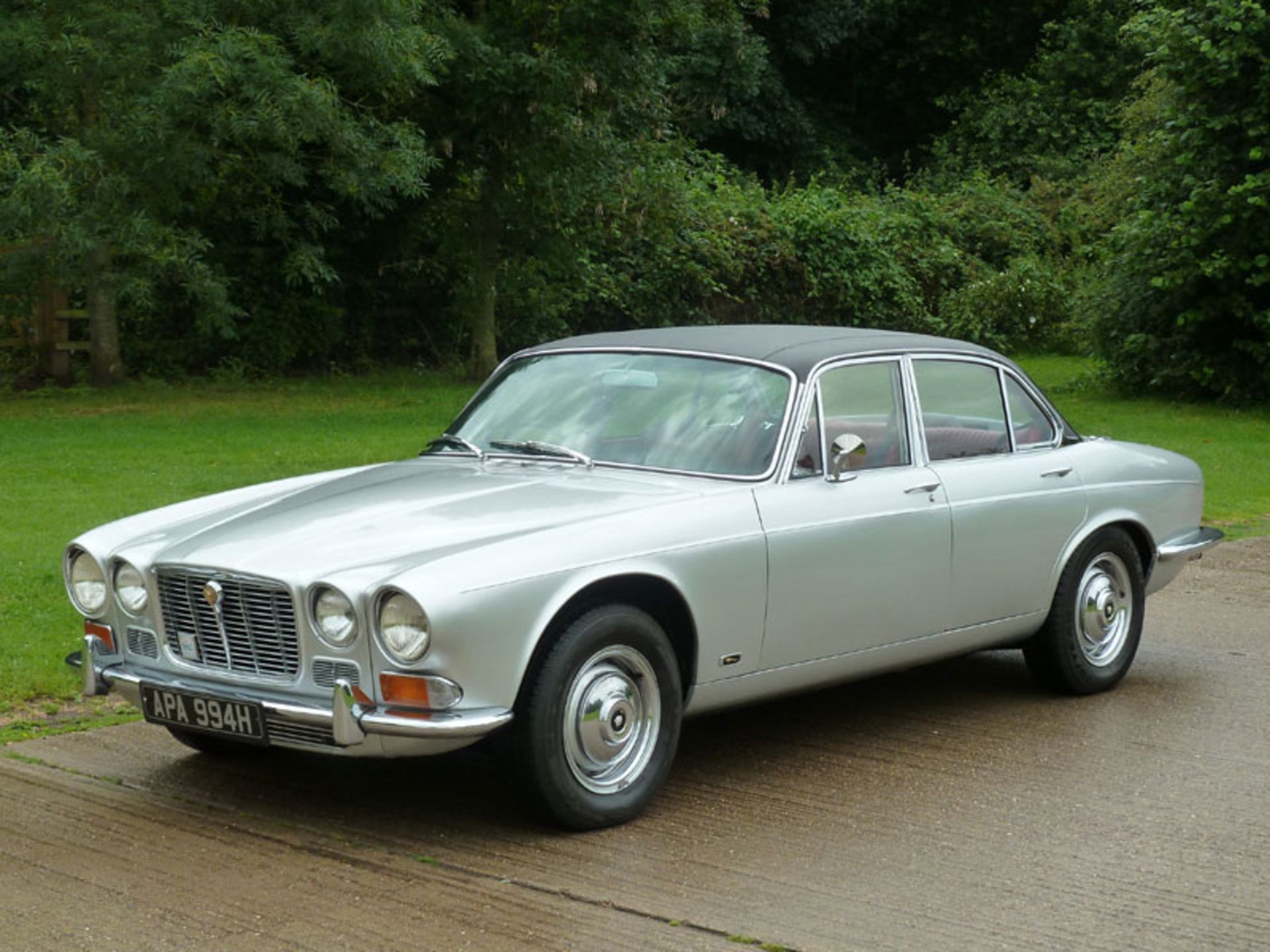 1969 Jaguar XJ6 4.2