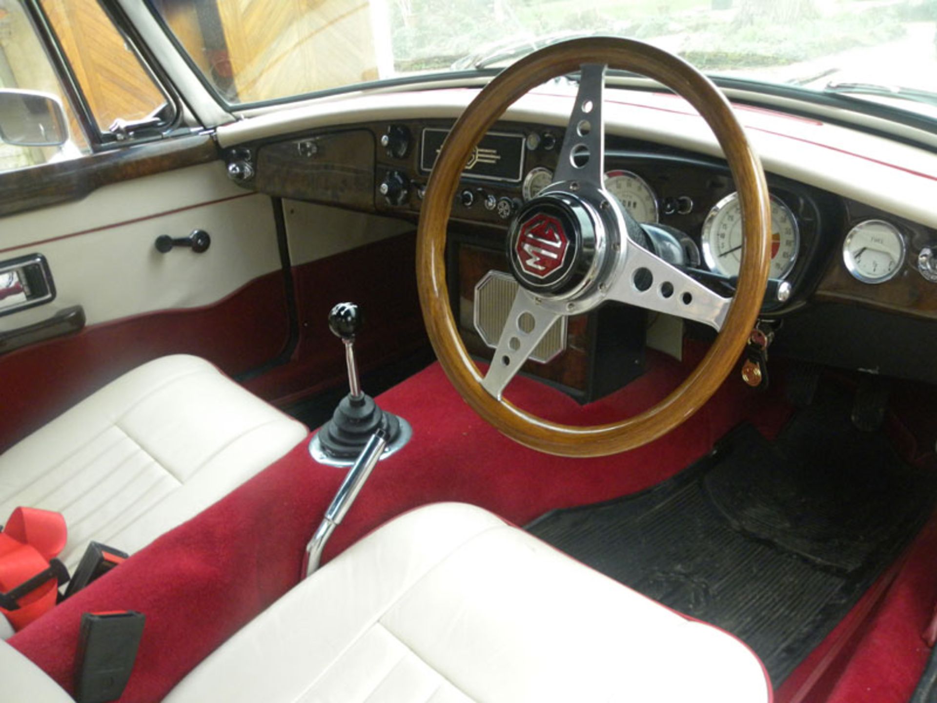 1971 MG B Roadster - Image 3 of 5