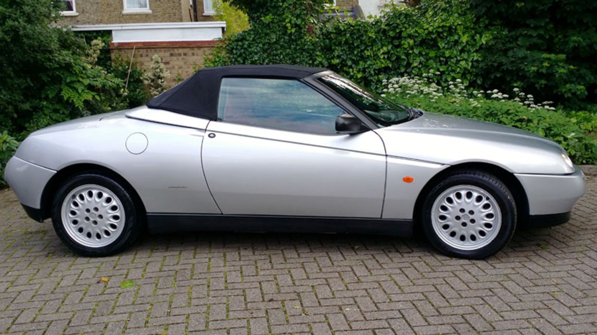 1997 Alfa Romeo Spider 2.0 - Image 2 of 6