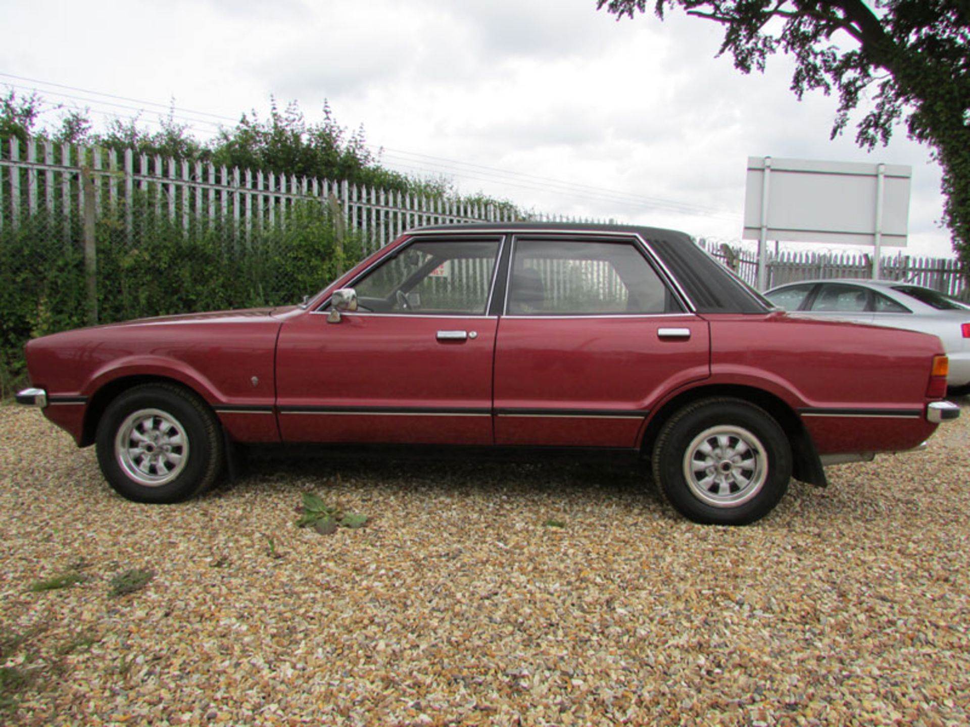 1979 Ford Cortina 2.0 Ghia - Image 2 of 8